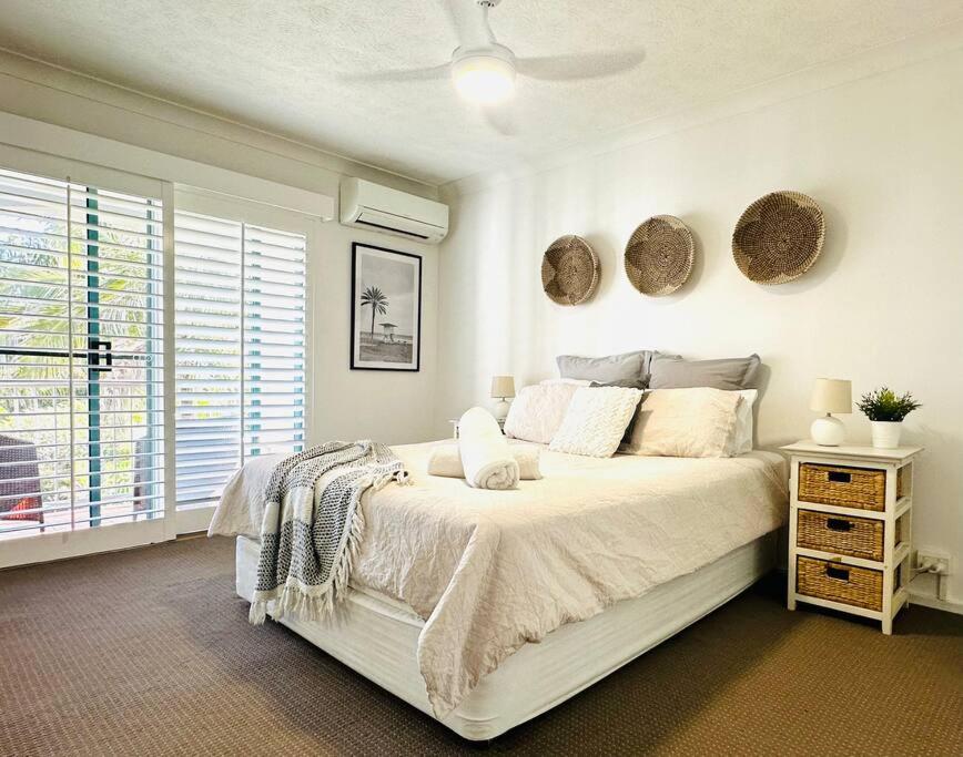 Ocean View dreaming, metres to the beach!