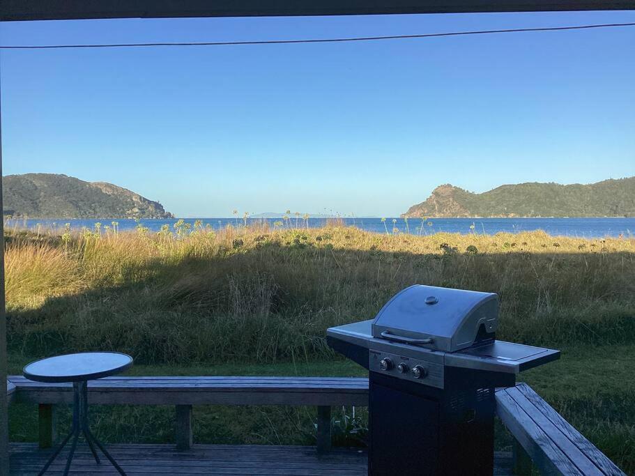 Pūkeko Retreat - Beach Bach view 3