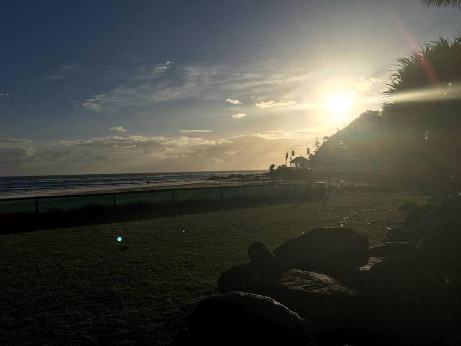 3 bedrooms with Views over Kirra!