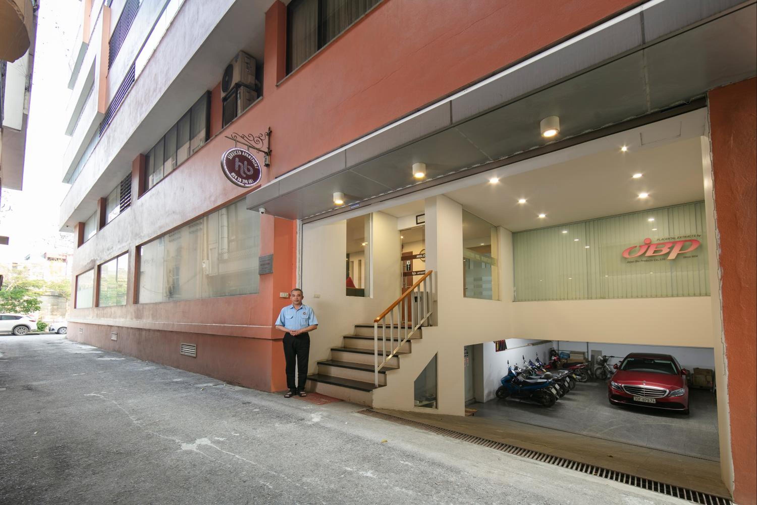 HB Serviced Apartment - 121B Quan Hoa