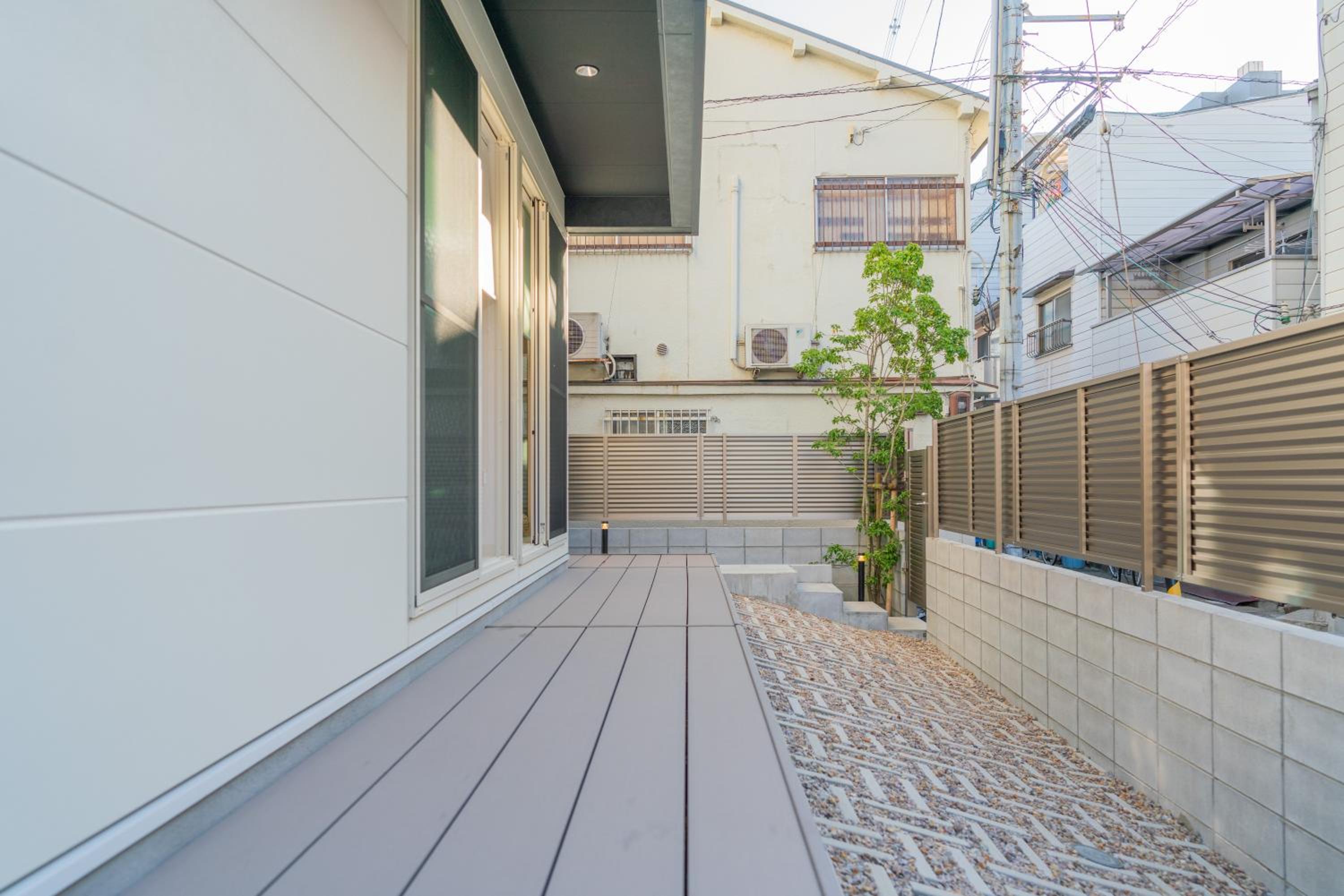 CityRevillas-C館