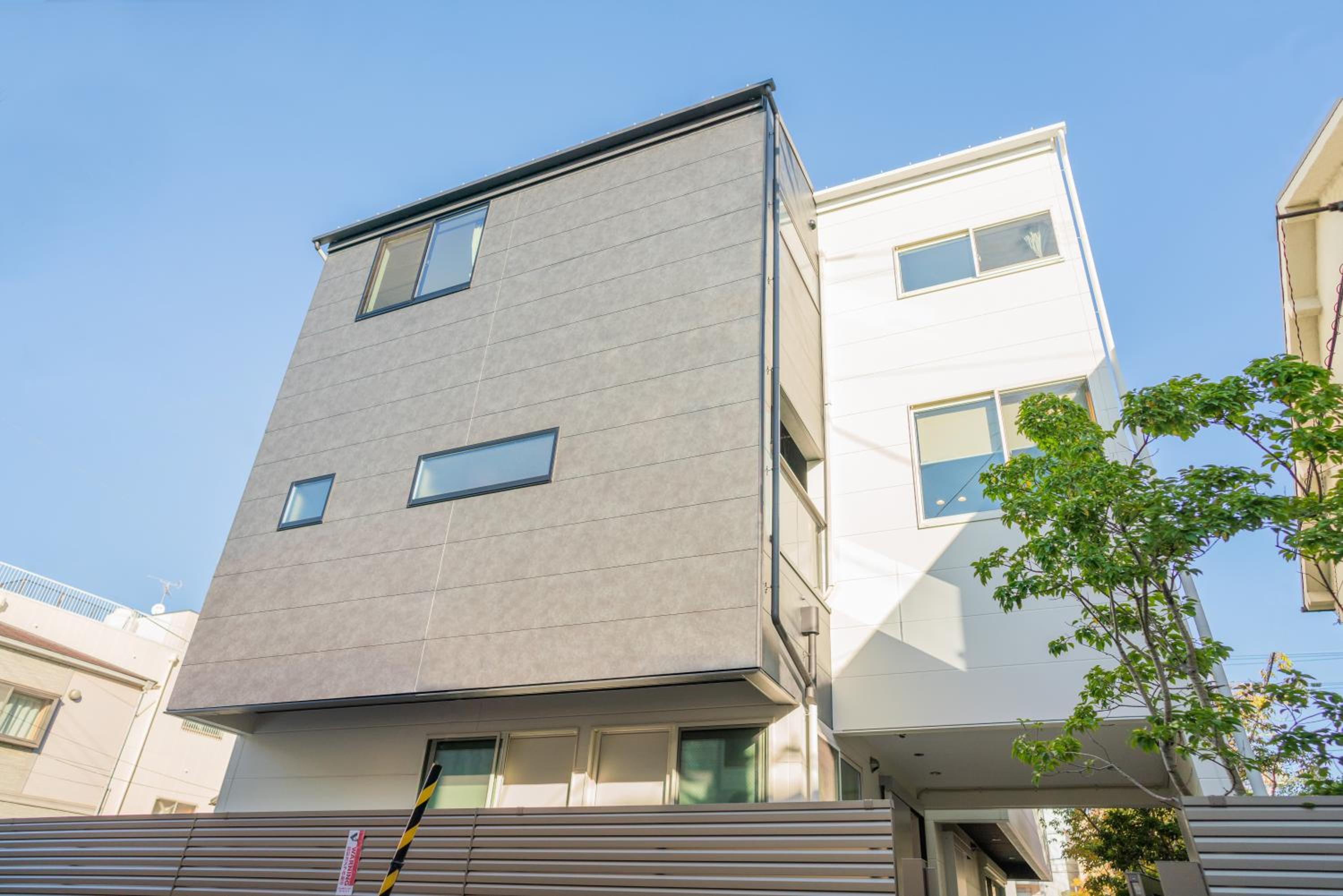 CityRevillas-C館
