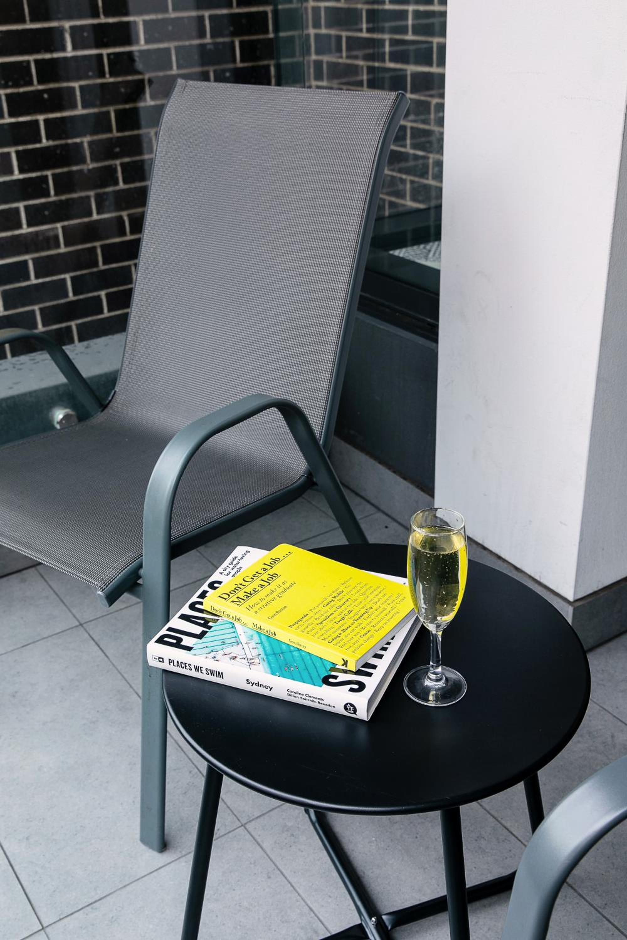 Hotel Kith Hotel Darling Harbour - Image 1