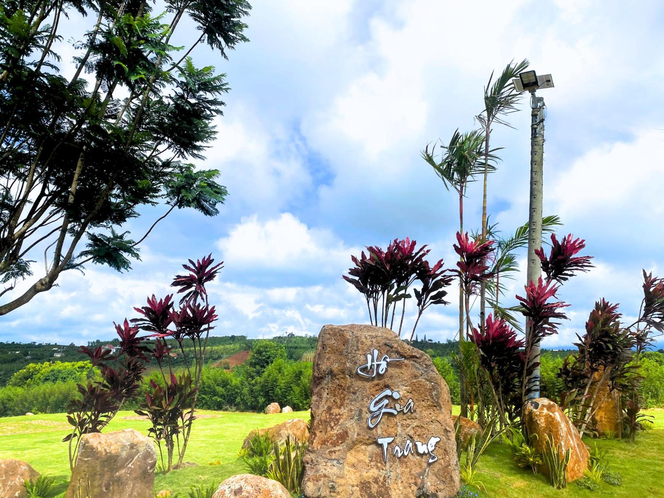Du Lịch Lâm Hà - Hồ Gia Trang Villas view 4