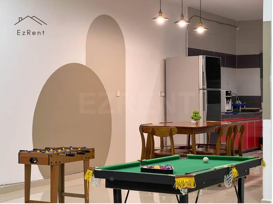 Spacious Family 4BR House near Lake Garden Zoo Taiping with Free WiFi and Netflix
