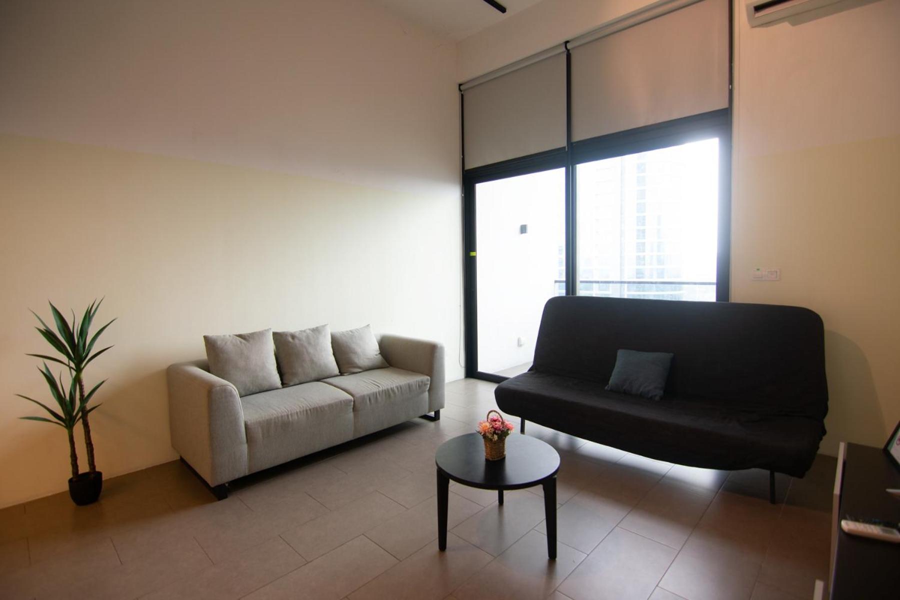 A Lovely High-Floor Loft at EST Brickfields