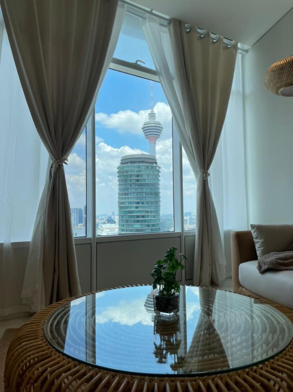 Sky Suites KLCC by Luna KL