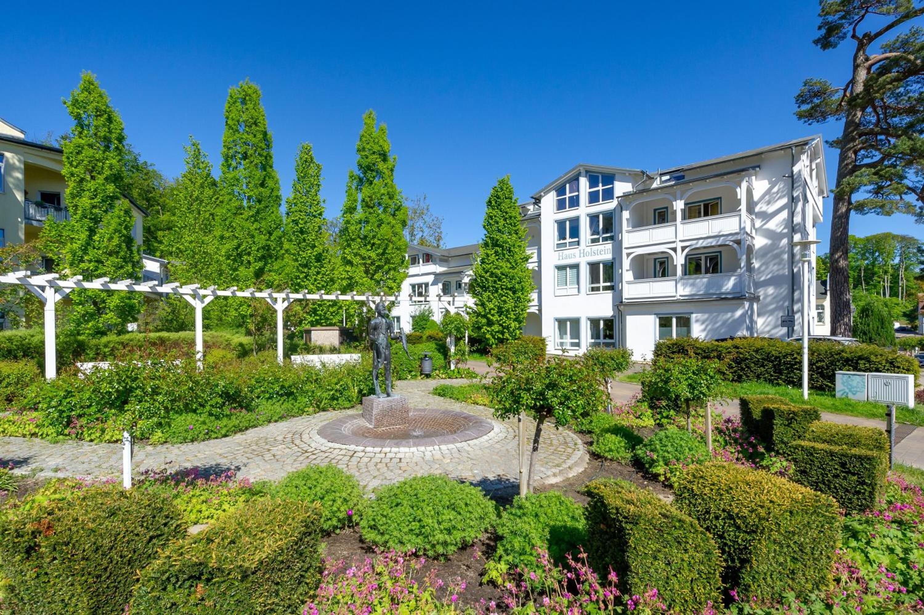 Haus Holstein - WG 6 mit Balkon, strandnah