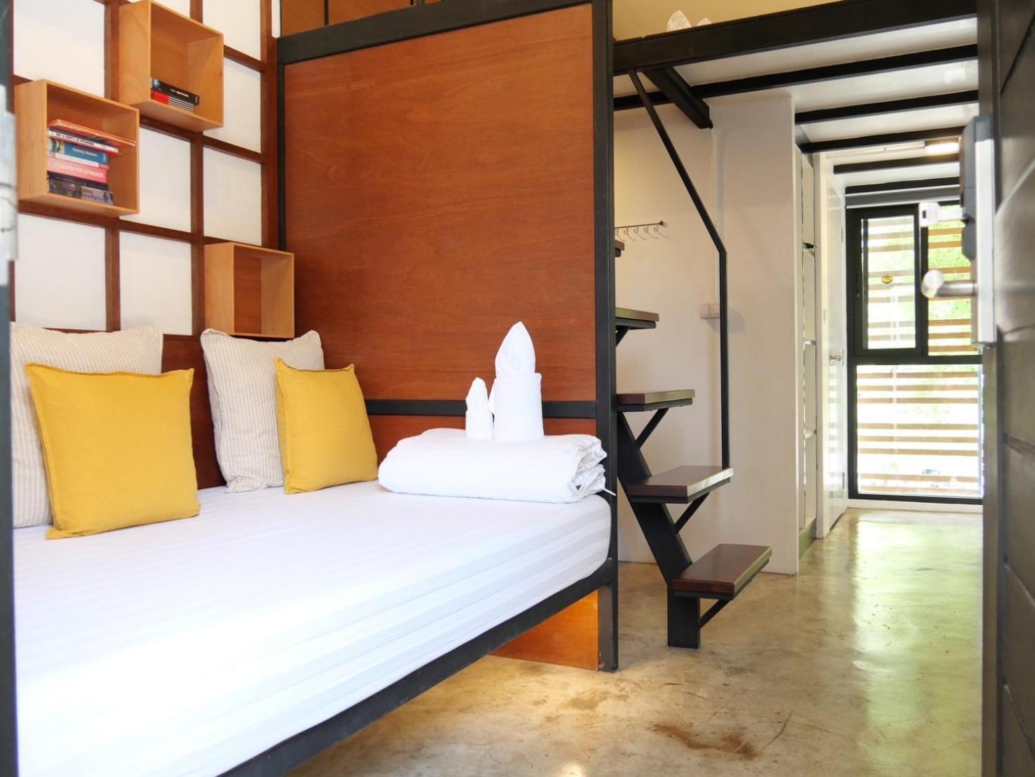 Book a Bed Poshtel - SHA Plus