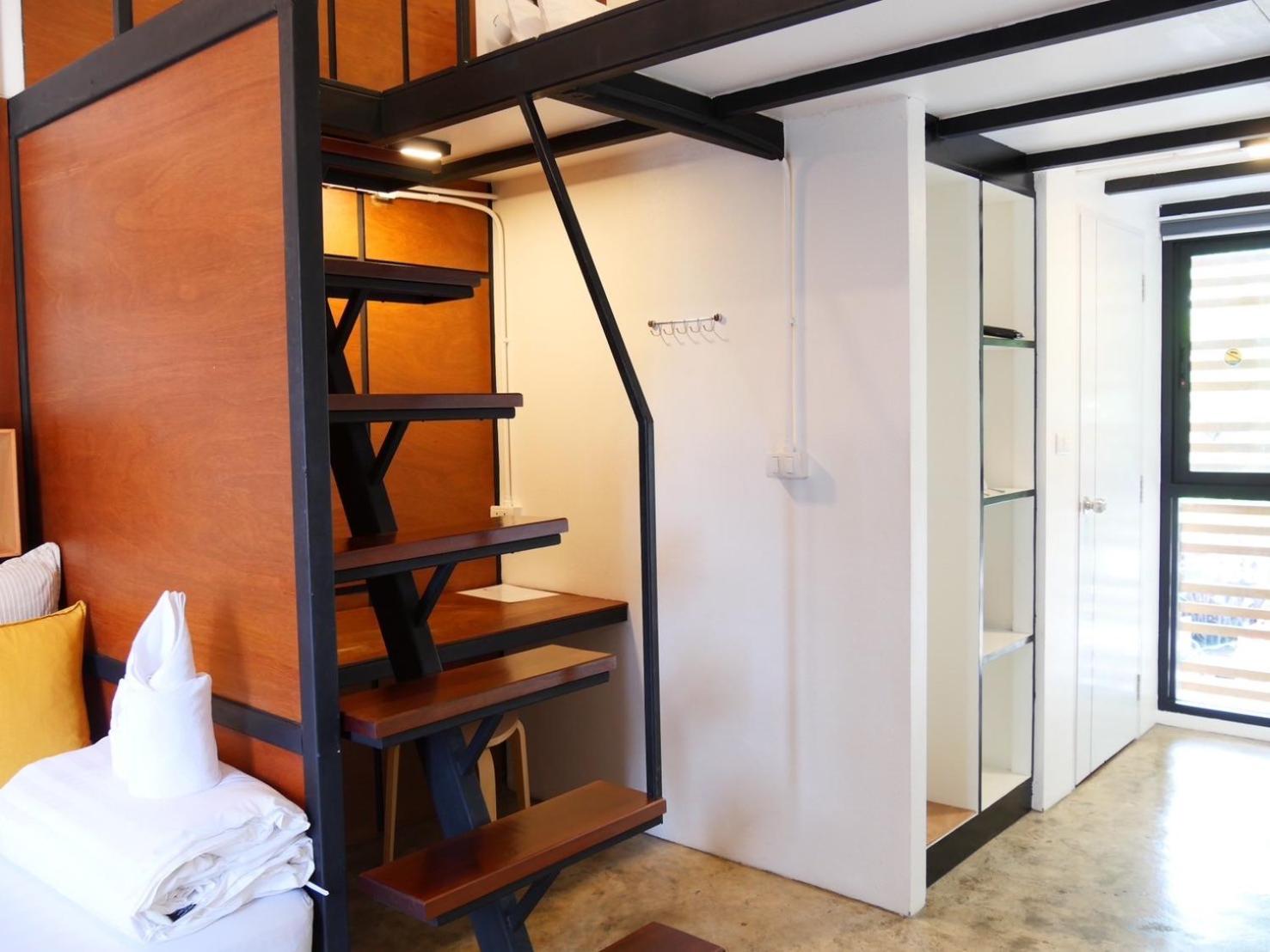 Book a Bed Poshtel - SHA Plus
