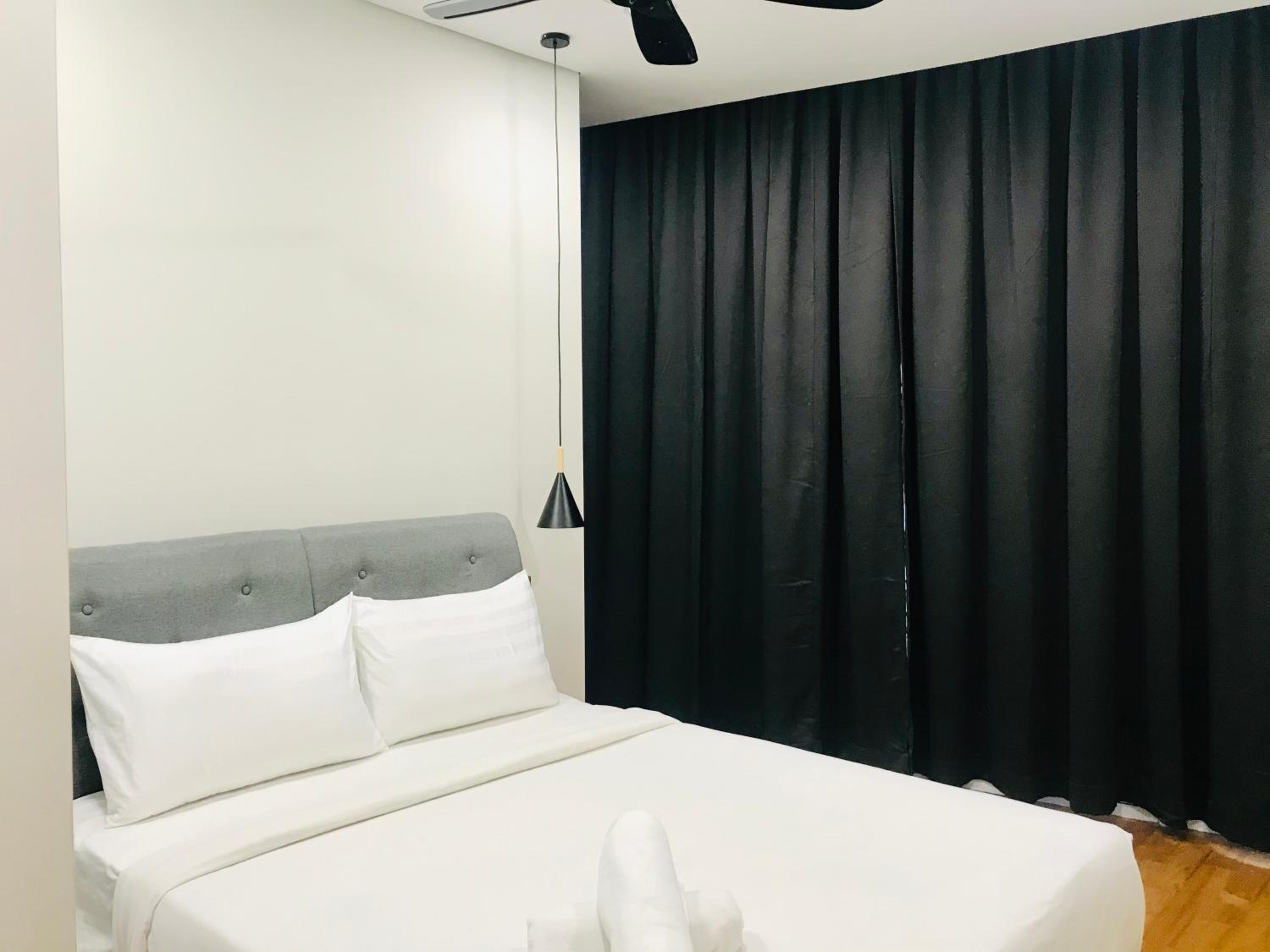 Sky Suites KLCC by Luna KL
