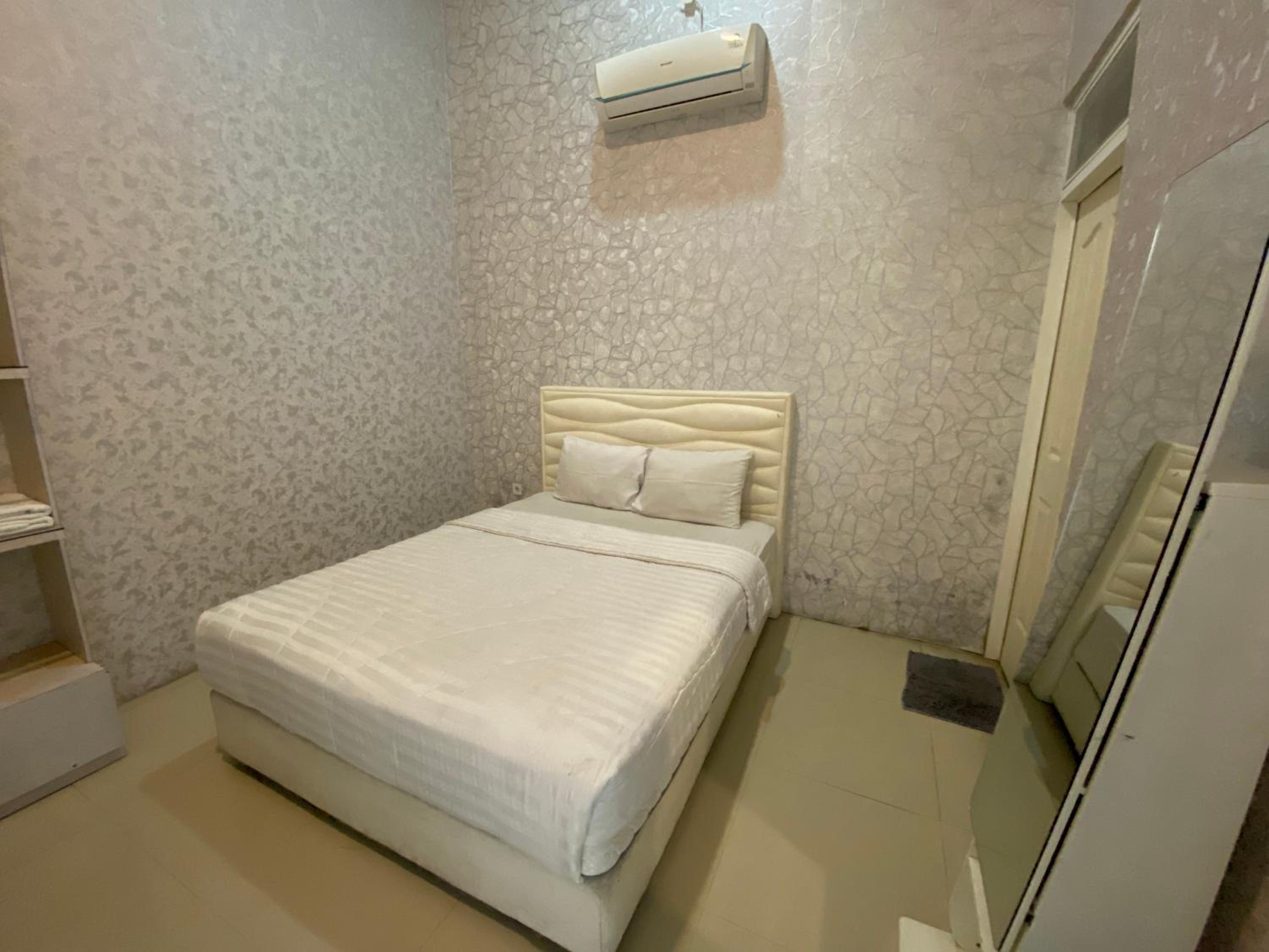 Solo Vacations - Griya RW Family Guest House Redpartner - Property Image 3