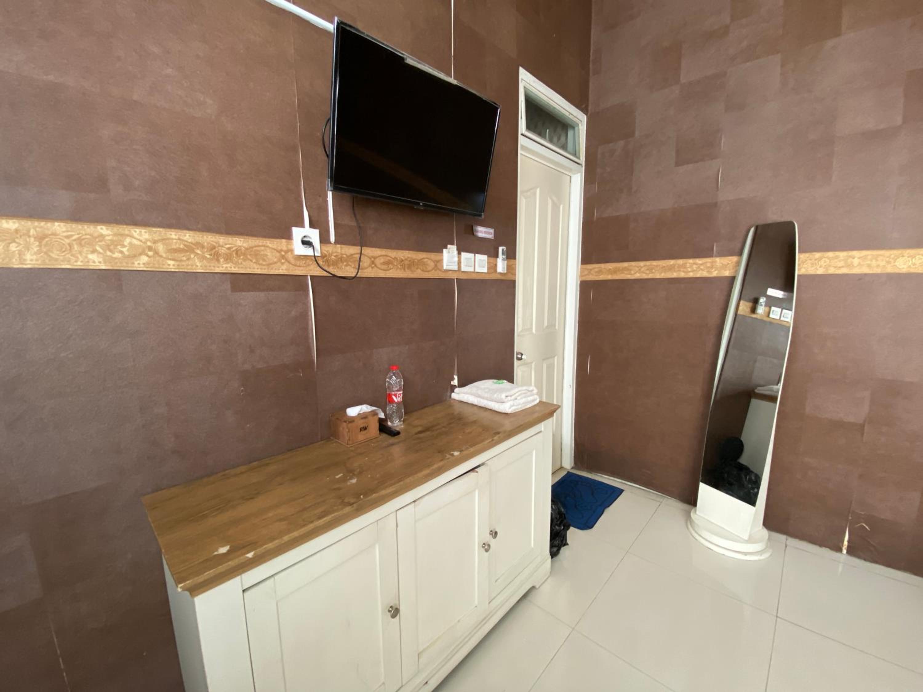 Solo Vacations - Griya RW Family Guest House Redpartner - Property Image 9