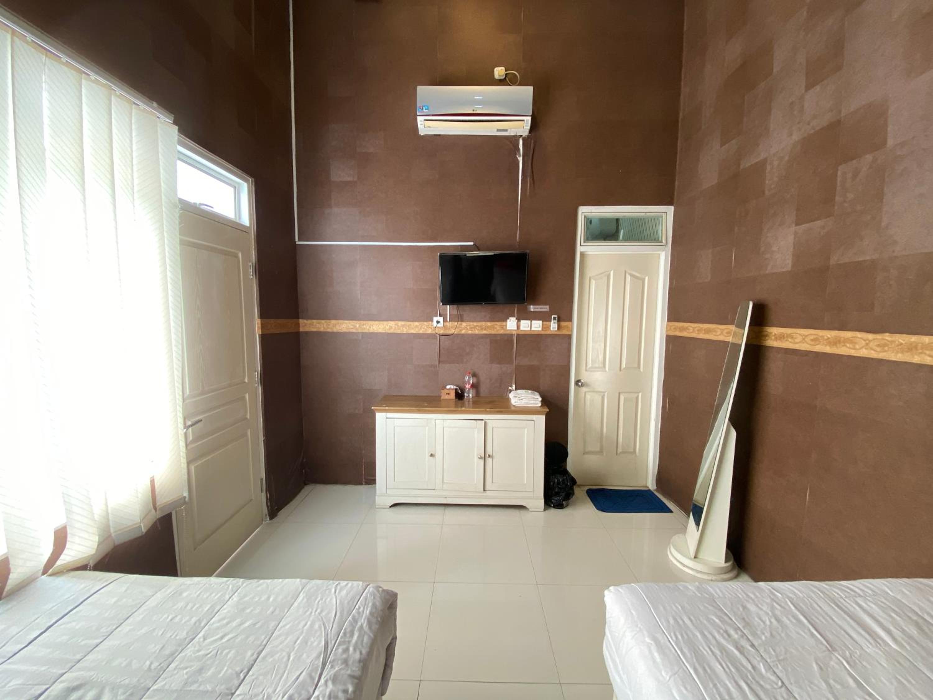 Solo Vacations - Griya RW Family Guest House Redpartner - Property Image 10