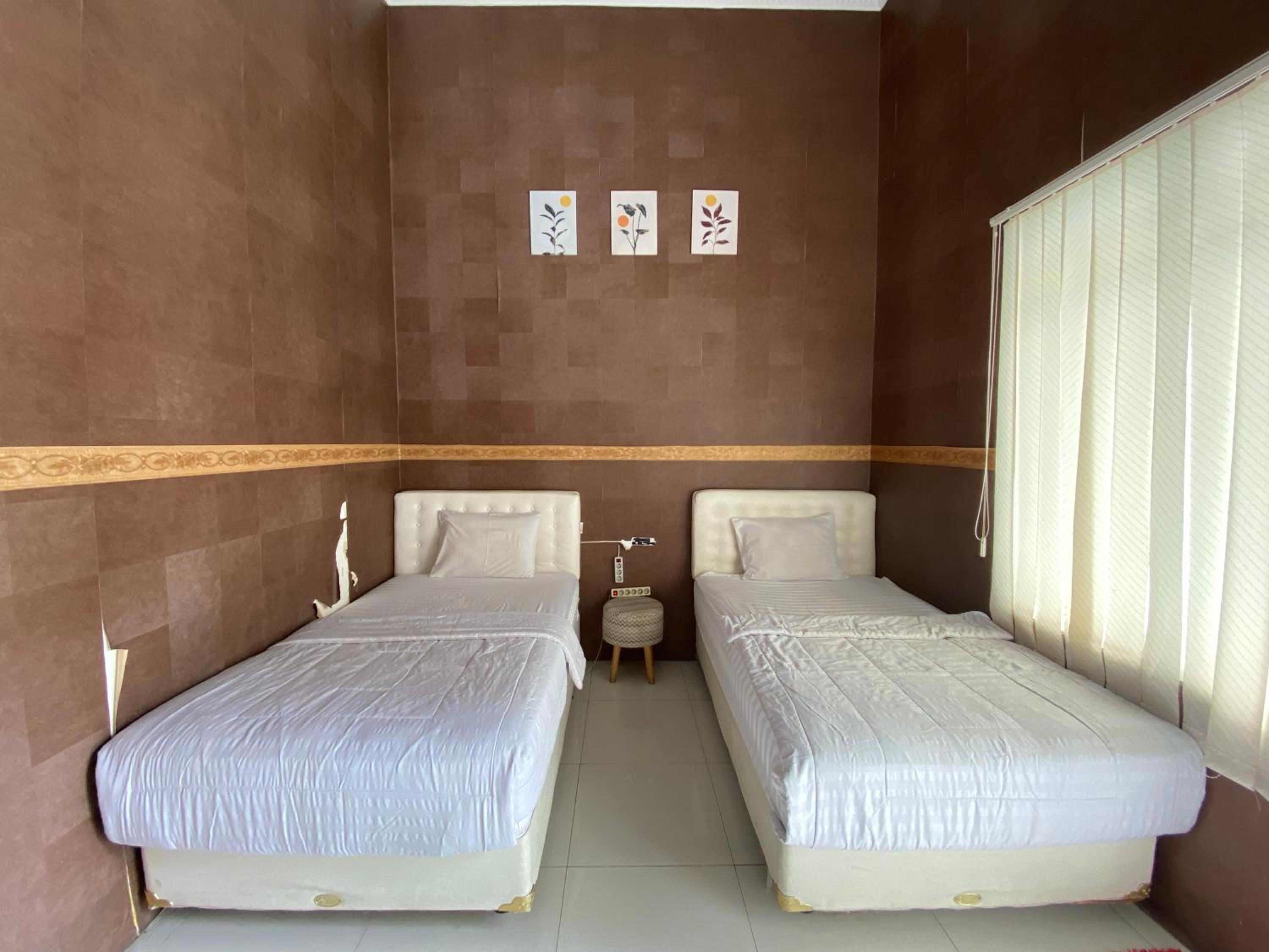 Solo Vacations - Griya RW Family Guest House Redpartner - Property Image 13
