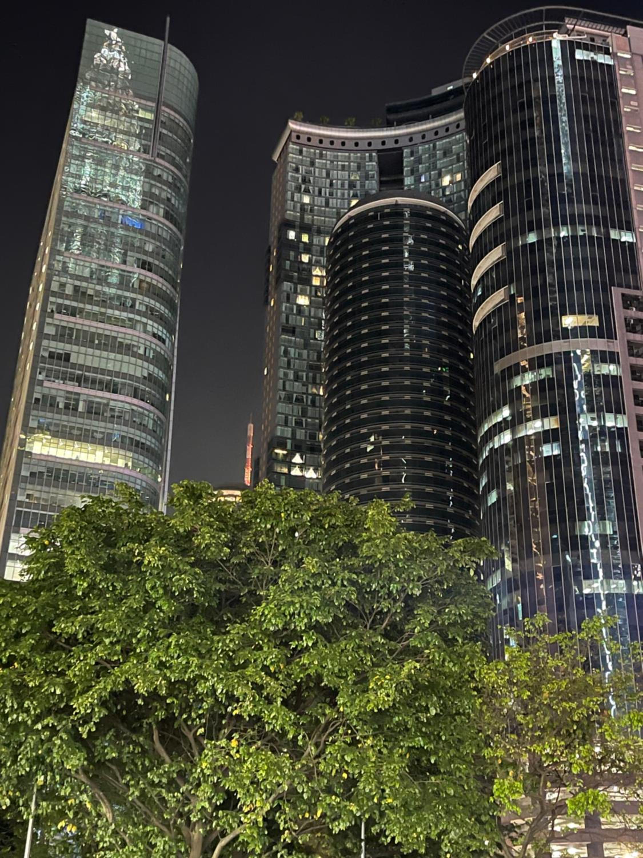 Sky Suites KLCC by Luna KL