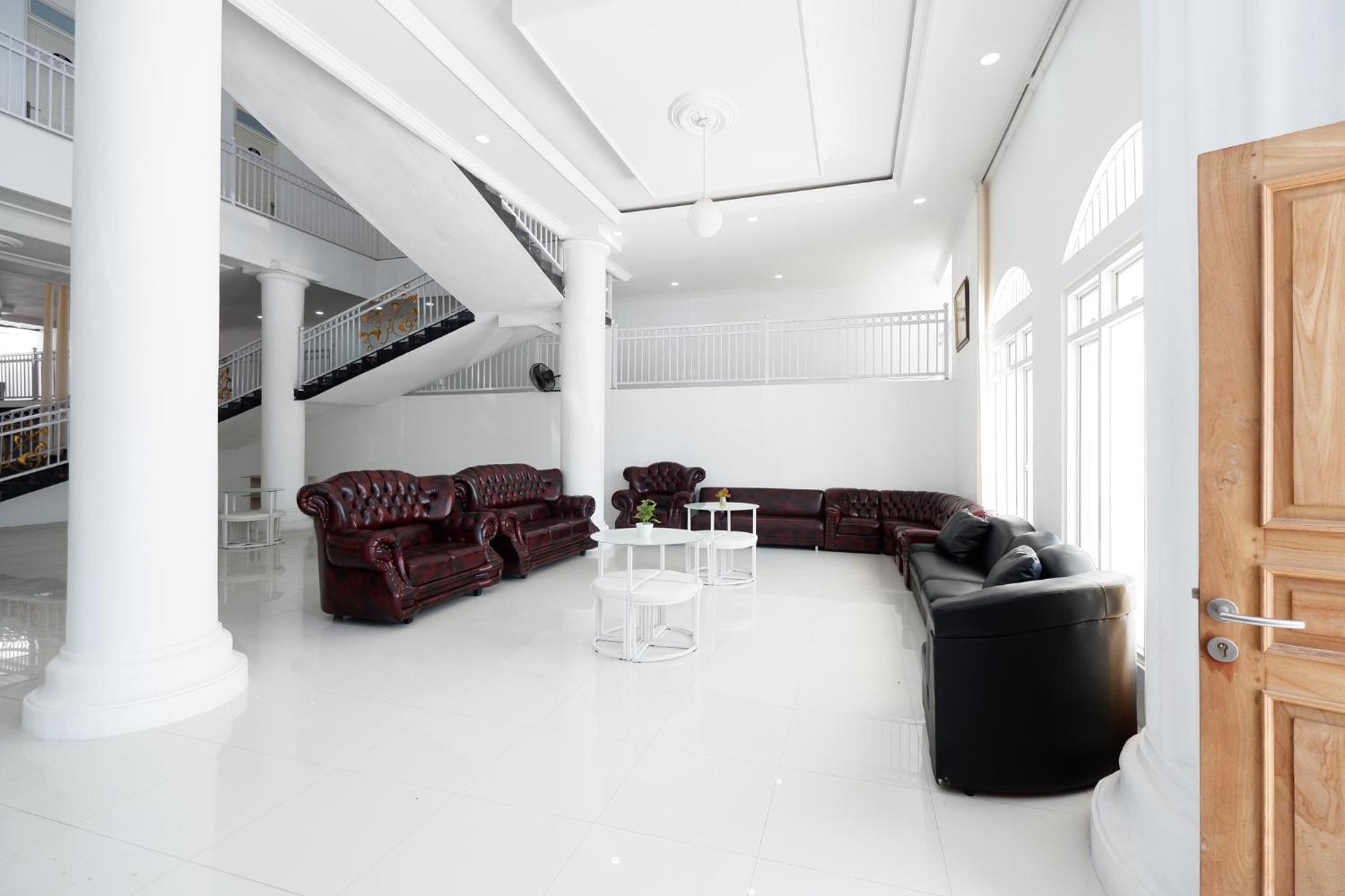 Solo Vacations - Griya RW Family Guest House Redpartner - Property Image 2