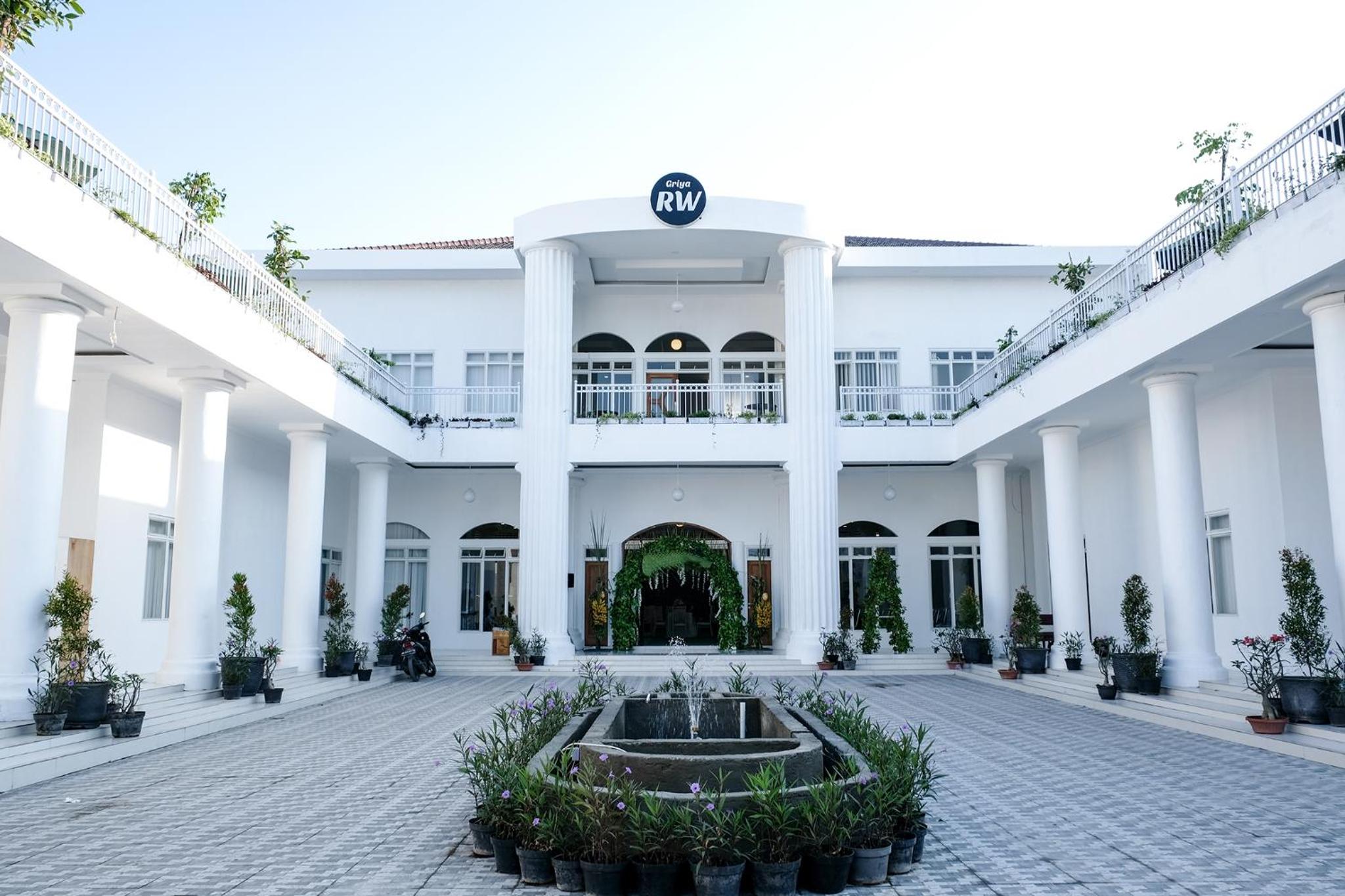 Solo Vacations - Griya RW Family Guest House Redpartner - Property Image 32