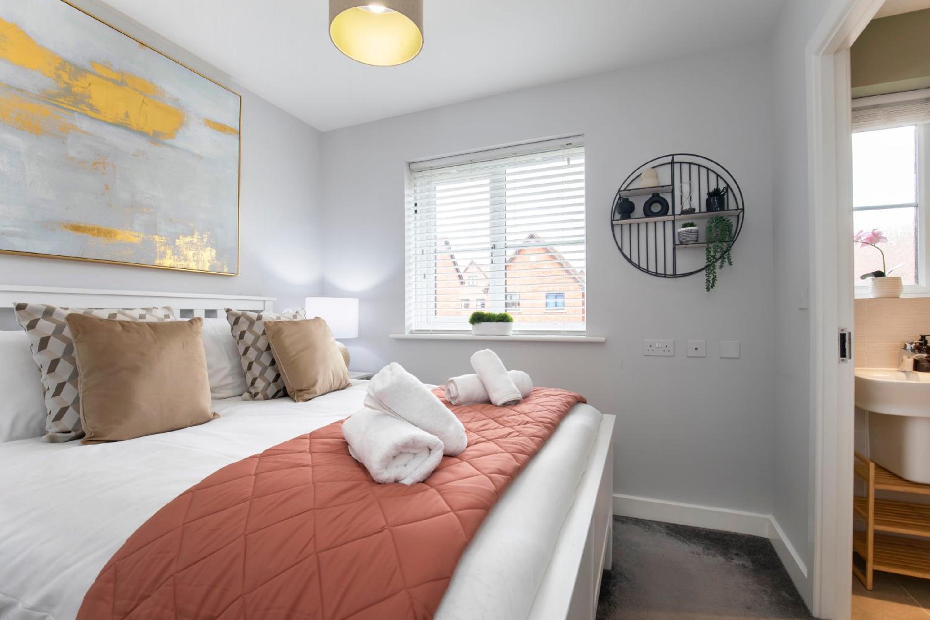 Modern Two Bedroom Two Bathroom Home view 5