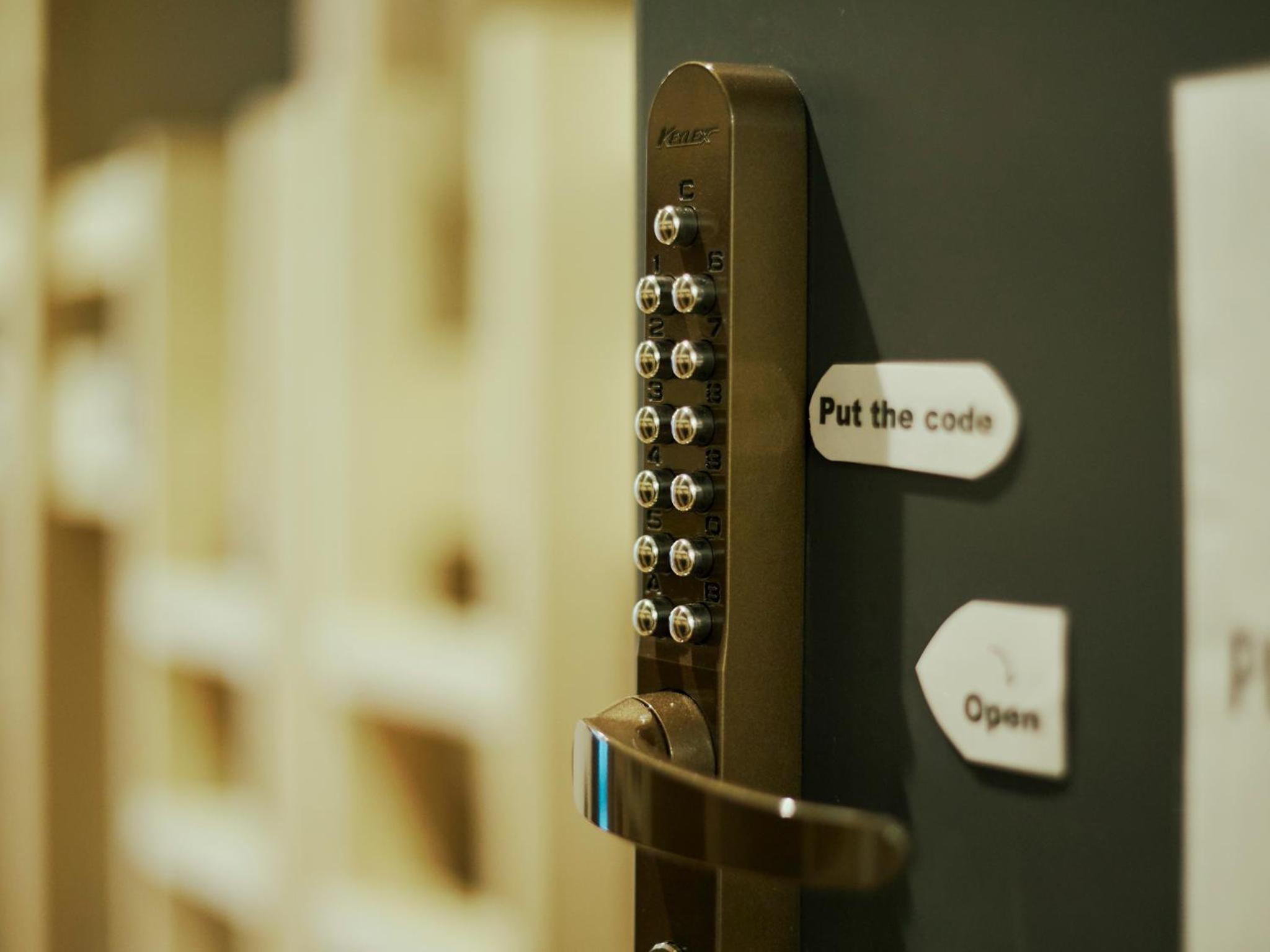 Akasaka Guesthouse HIVE