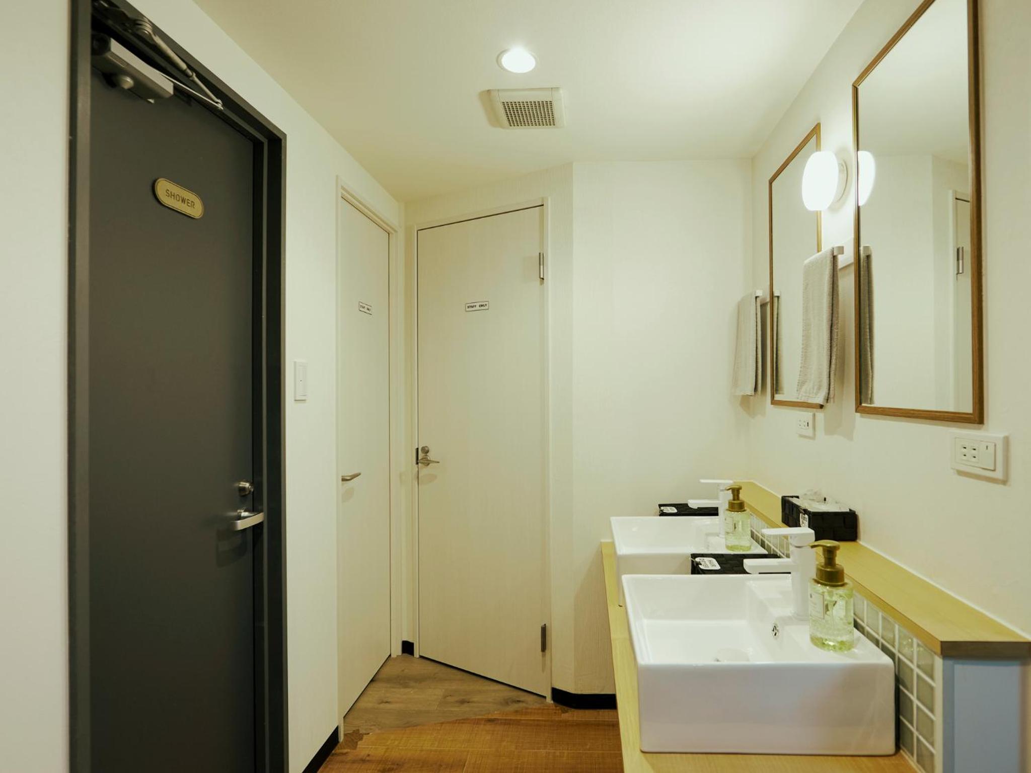 Akasaka Guesthouse HIVE