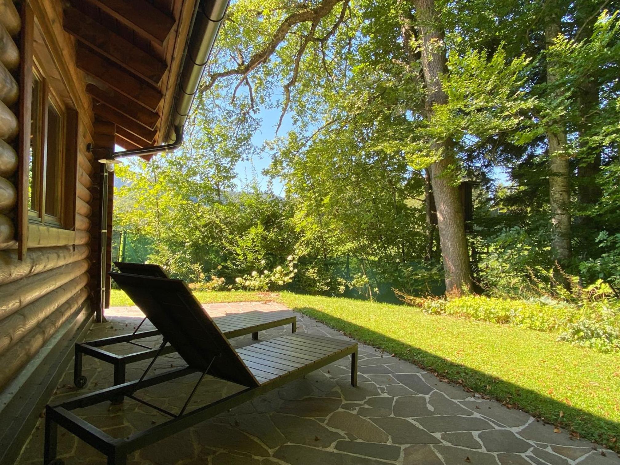 Hütte am Wald