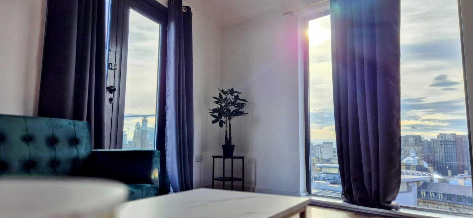 Manchester Penthouse - 2 Bedroom Apartment view 2