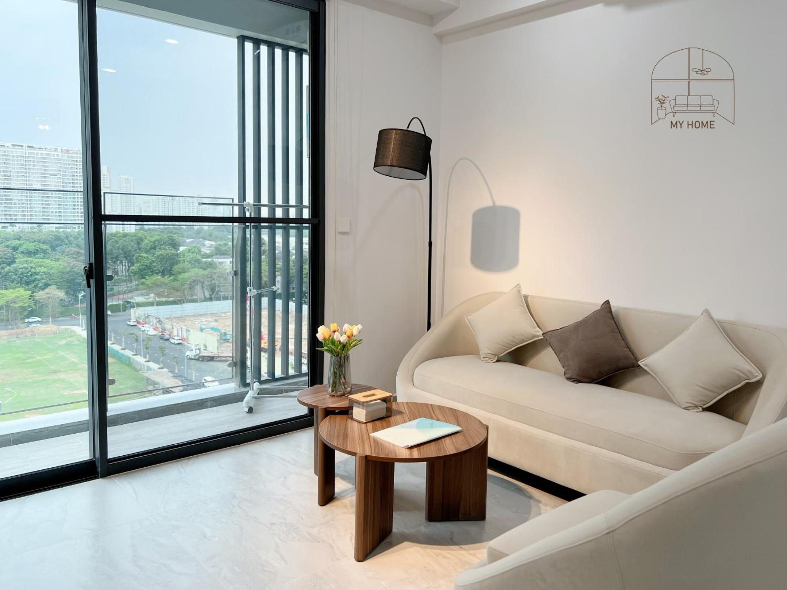 Cardinal Court 2BR Luxury Suite in Phu My Hung