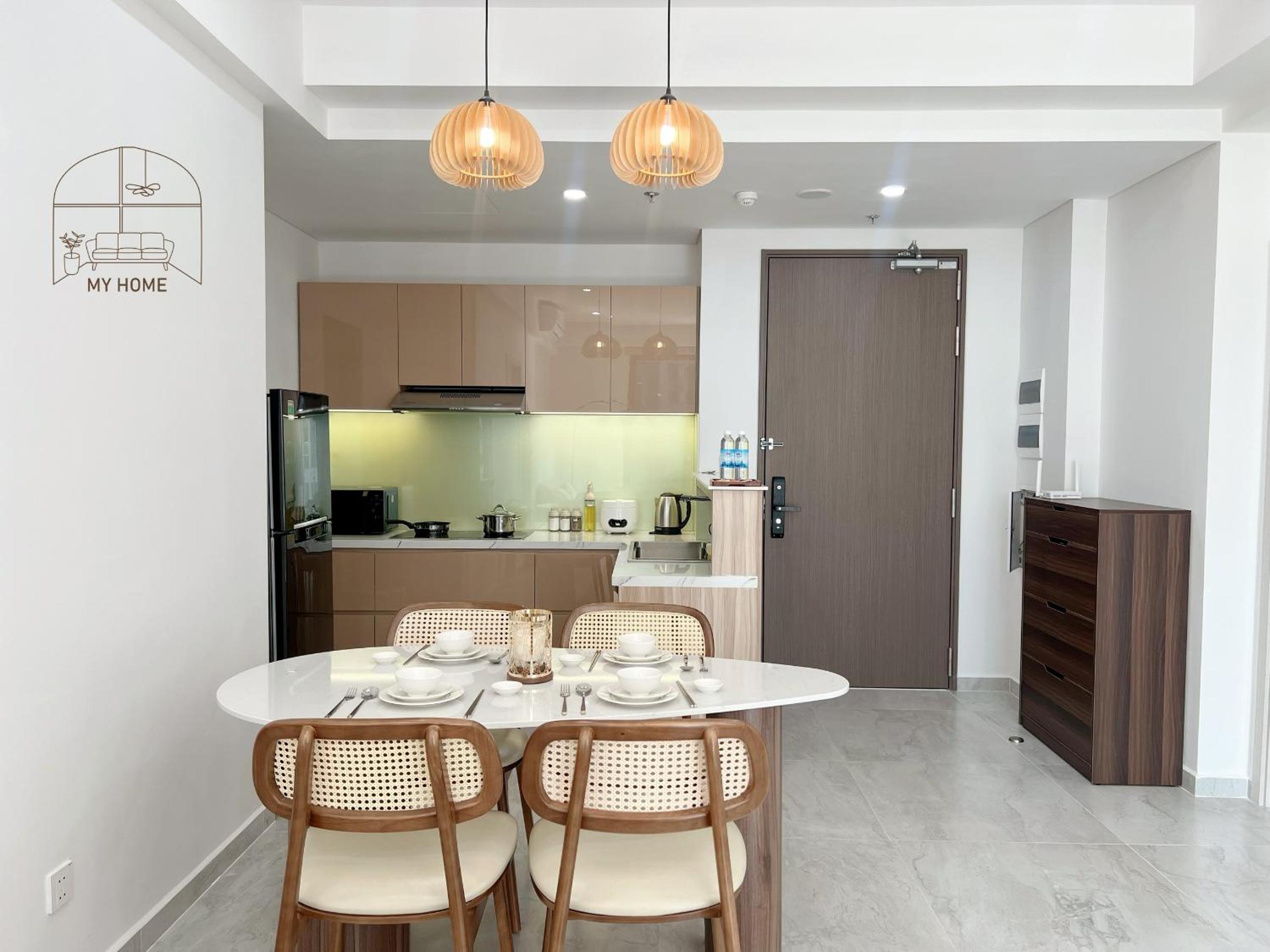 Cardinal Court 2BR Luxury Suite in Phu My Hung