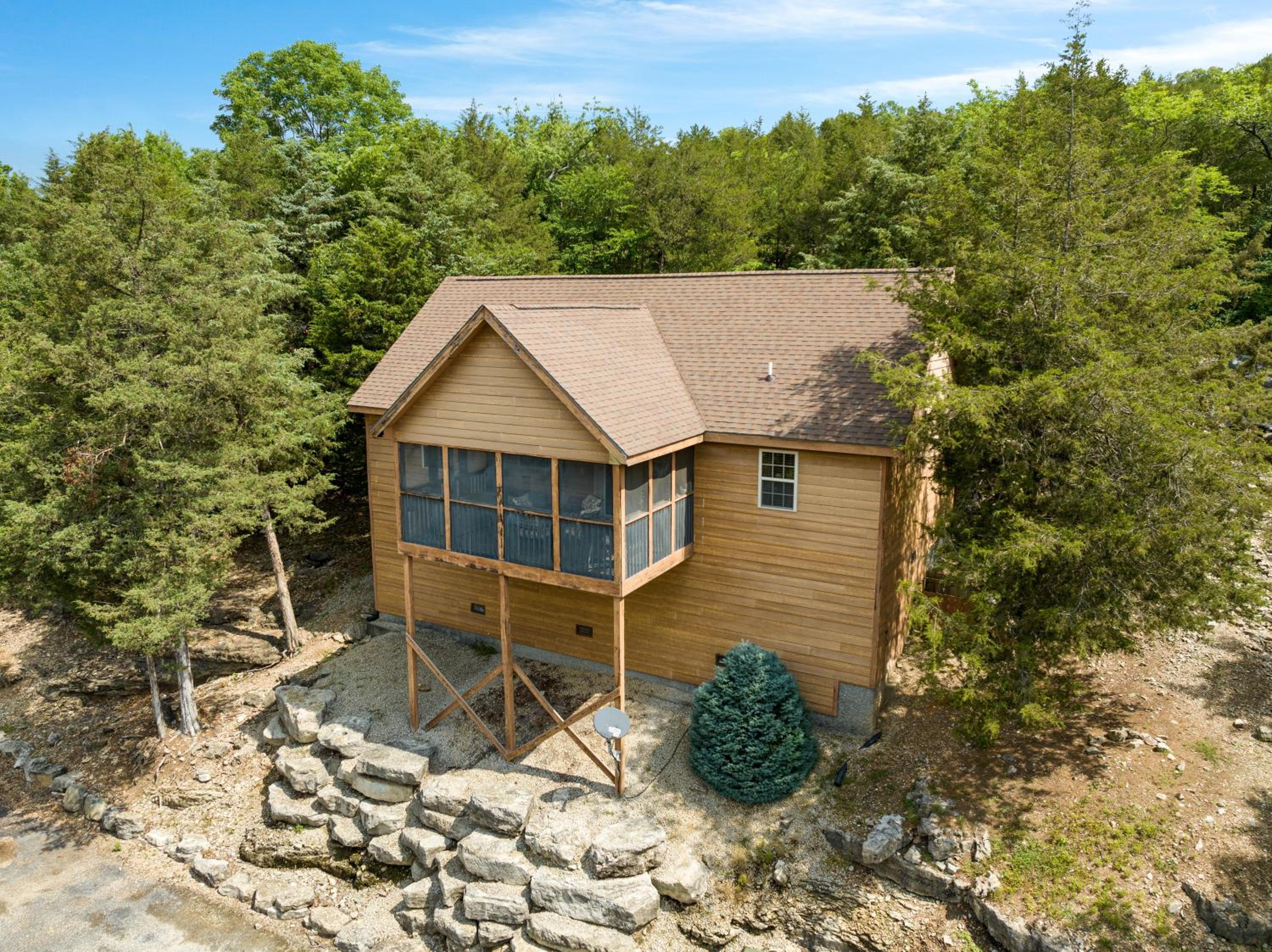 Dakota Lodge Home