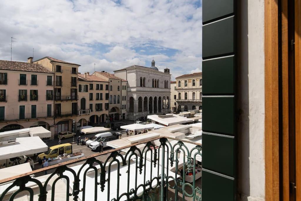 enJoy Home - Appartamento Orologio, Piazza dei Signori view 4
