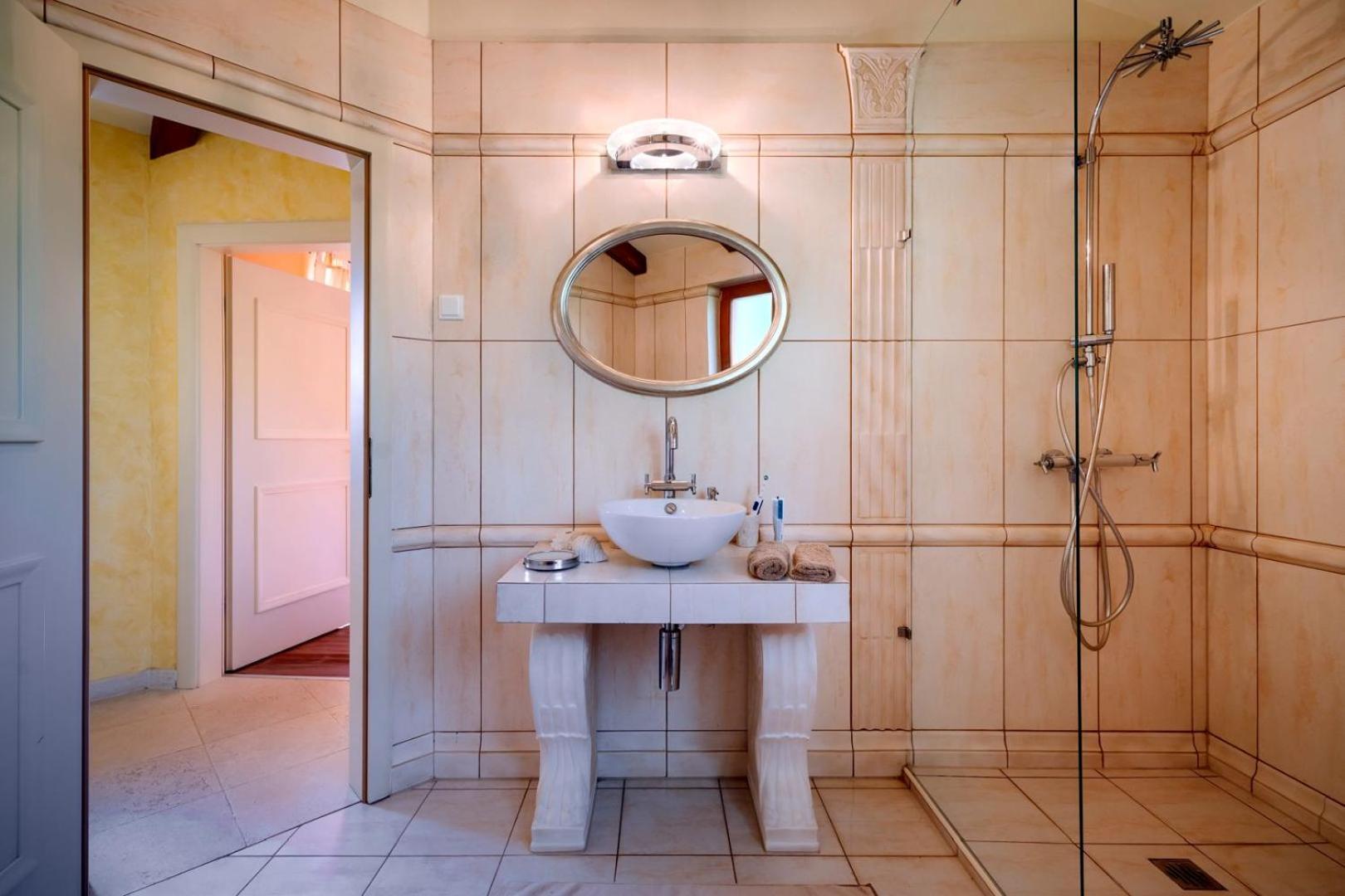 Rustic Villa Cehici with pool in Sveti Lovrec