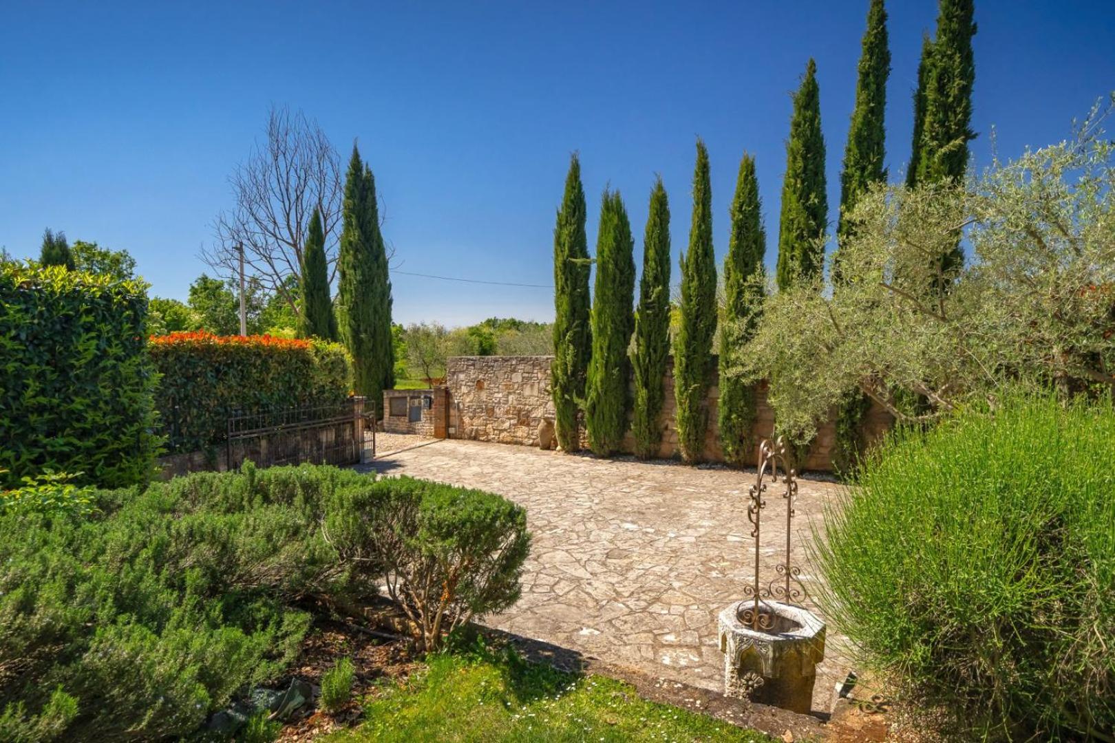 Rustic Villa Cehici with pool in Sveti Lovrec