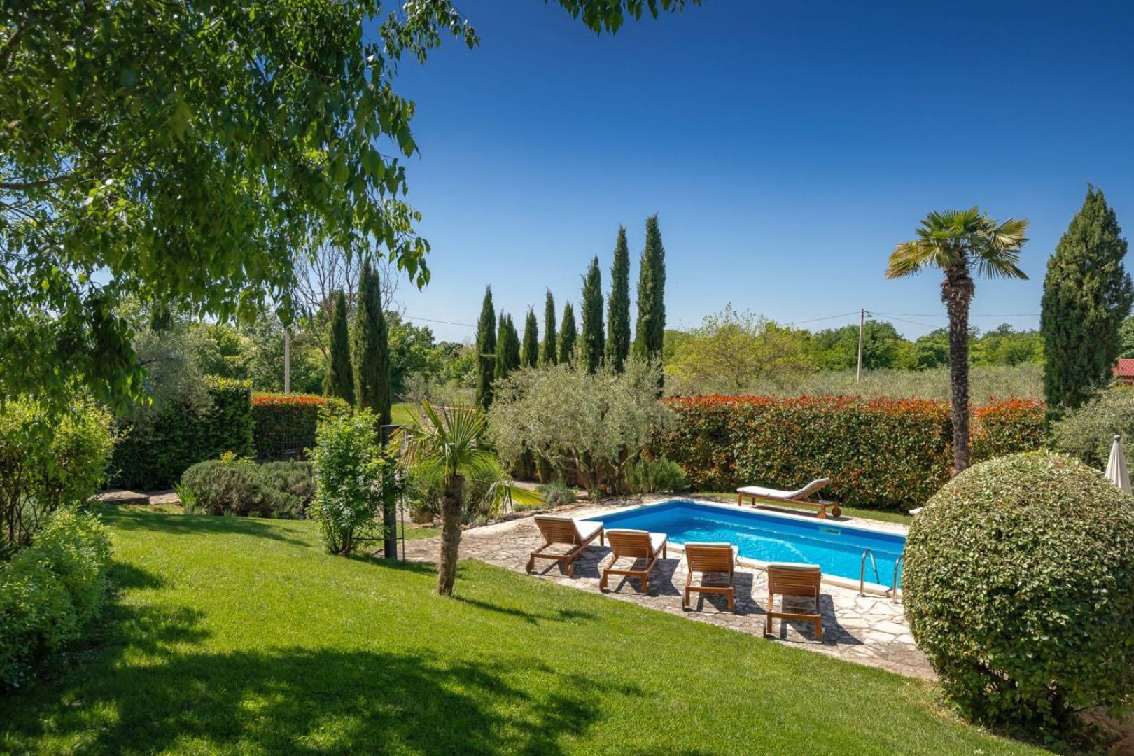 Rustic Villa Cehici with pool in Sveti Lovrec