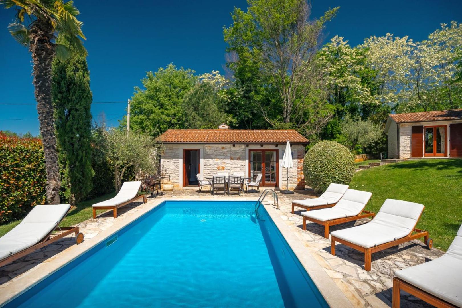 Rustic Villa Cehici with pool in Sveti Lovrec