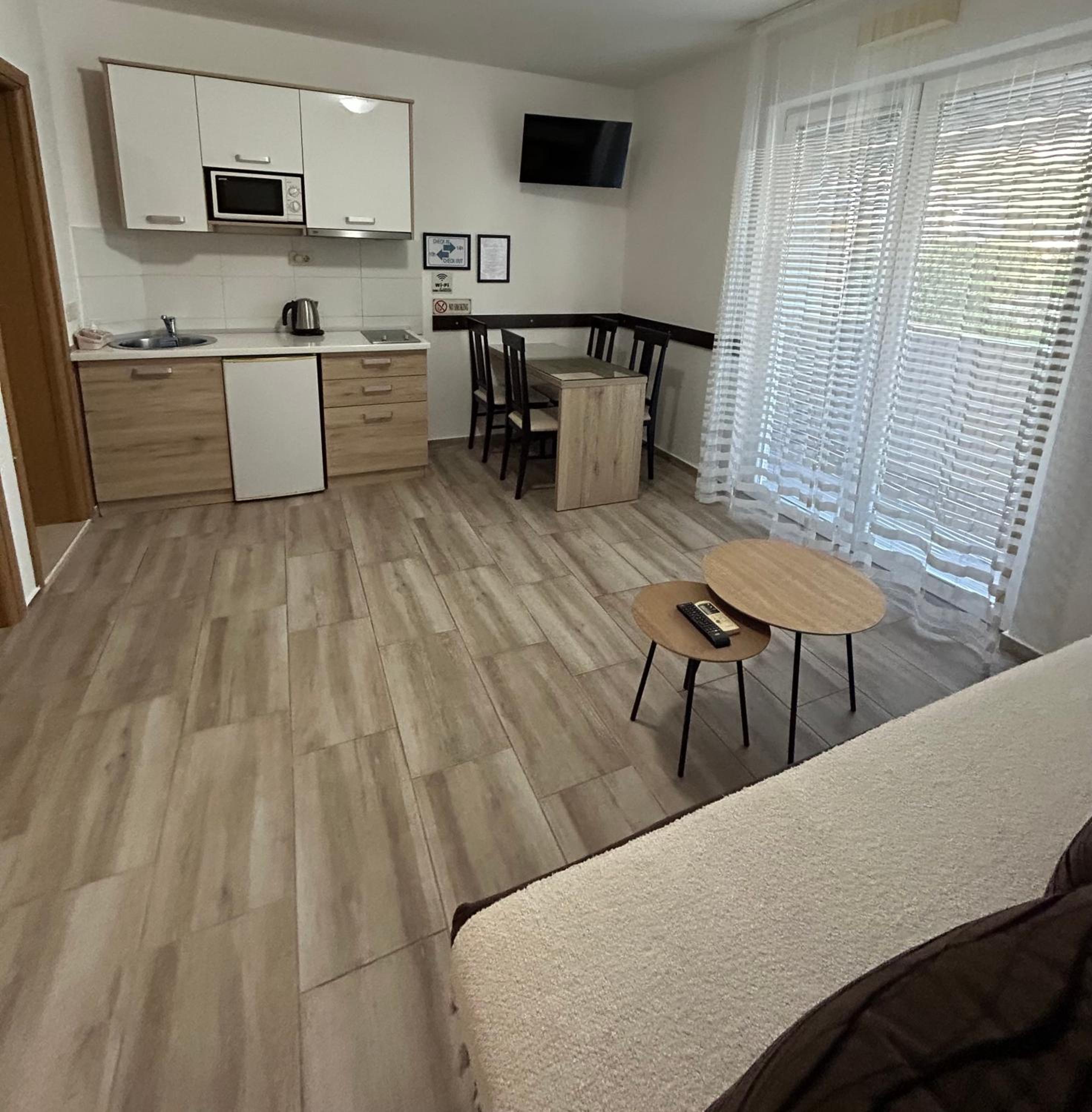 B&T Apartments