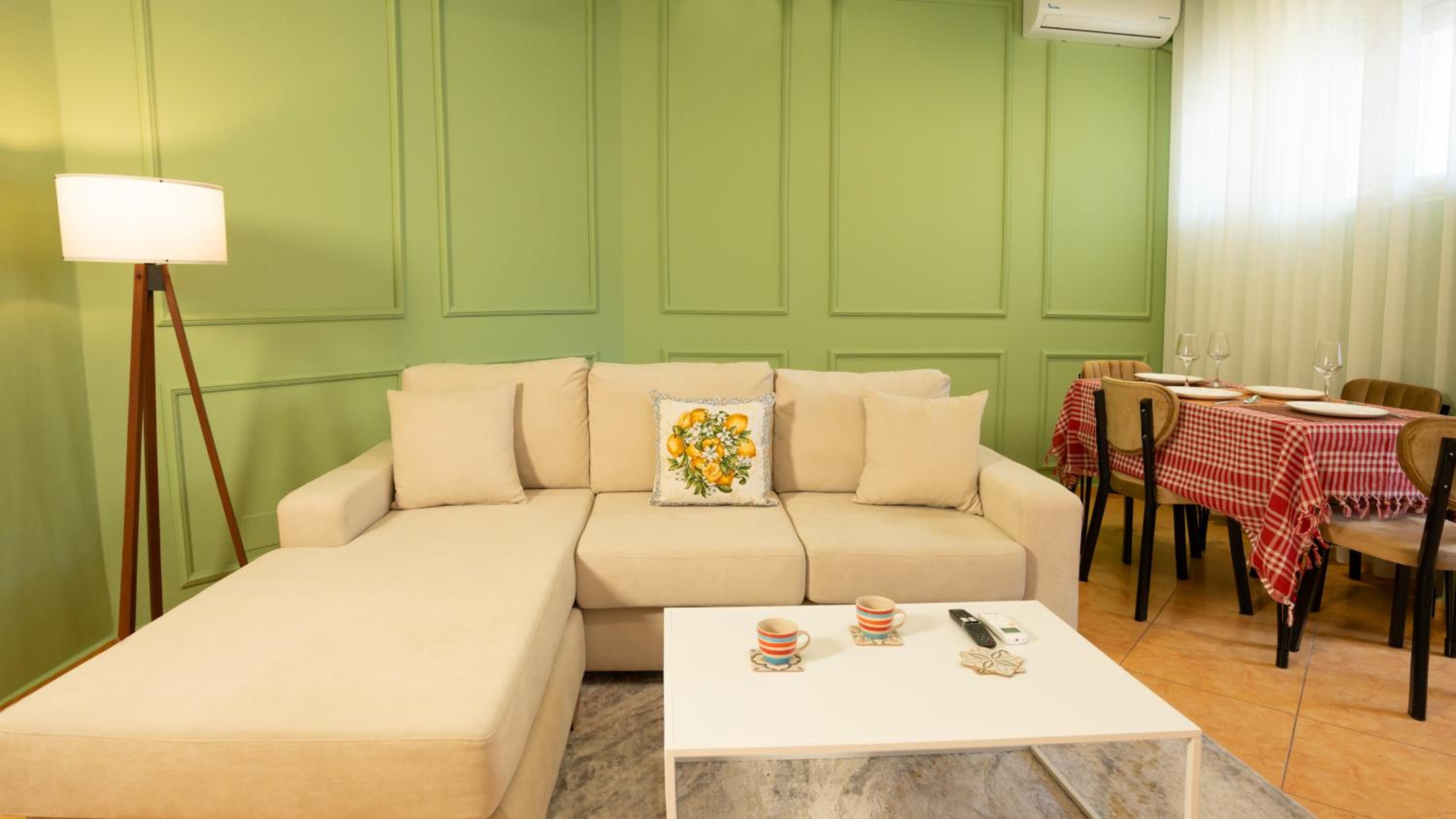 Urban Gem Apt - Tirana