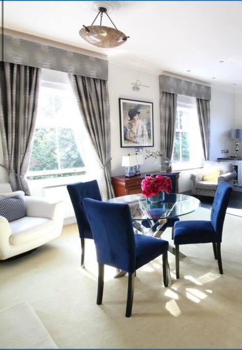 Middleton Country Retreat Spacious luxurious two bed two bathrooms view 2