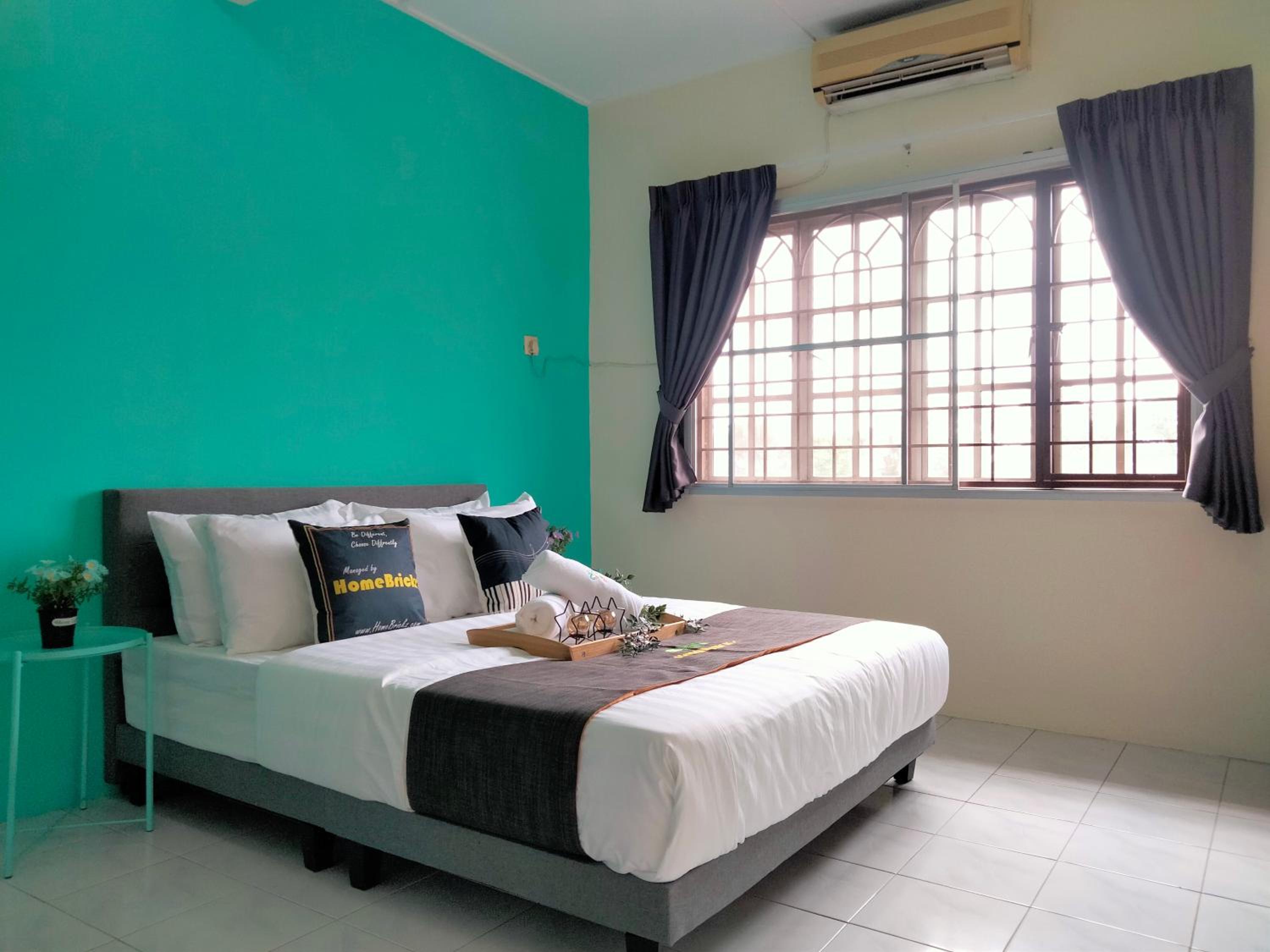 Double Storey 4 Bedroom 9 Pax Landed House, CHERAS JAYA photo 7