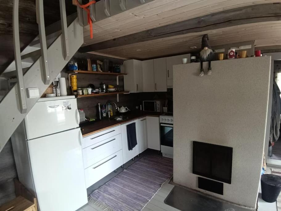 Cottage by the Muonio river for 6 person view 5