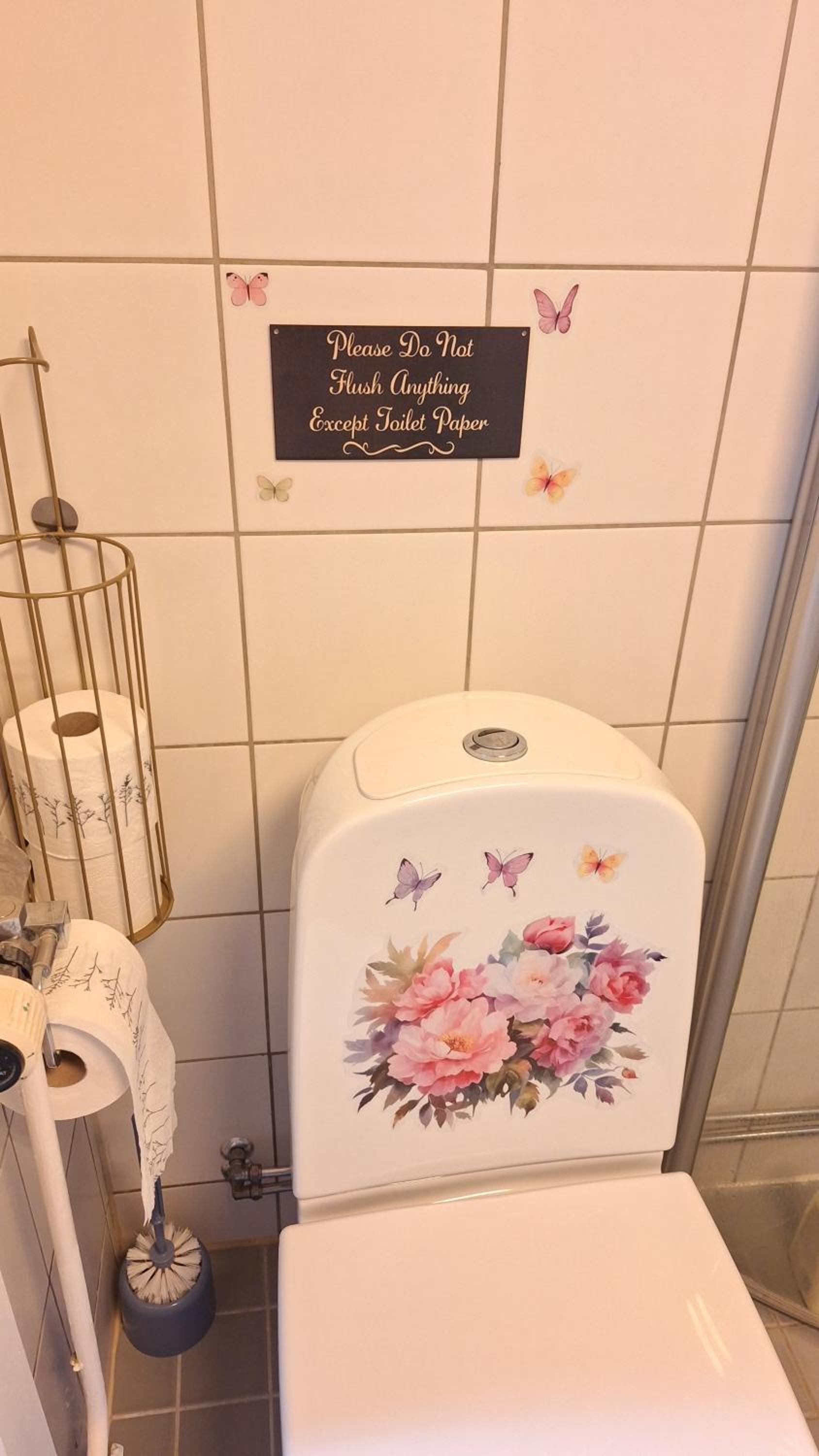 Room near Triangeln Station- shared kitchen and bathroom view 3