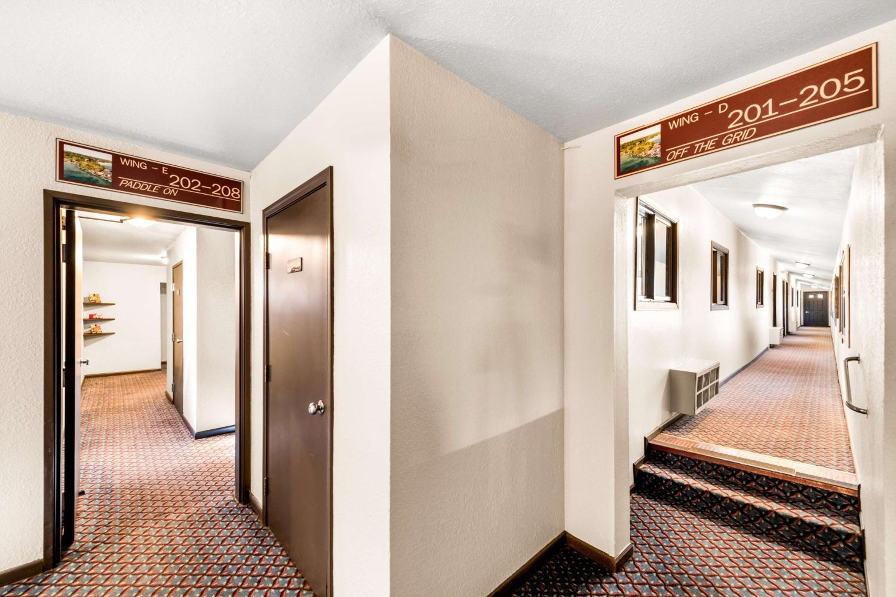 Marquette Vacations - Americas Best Value Inn Marquette - Property Image 12
