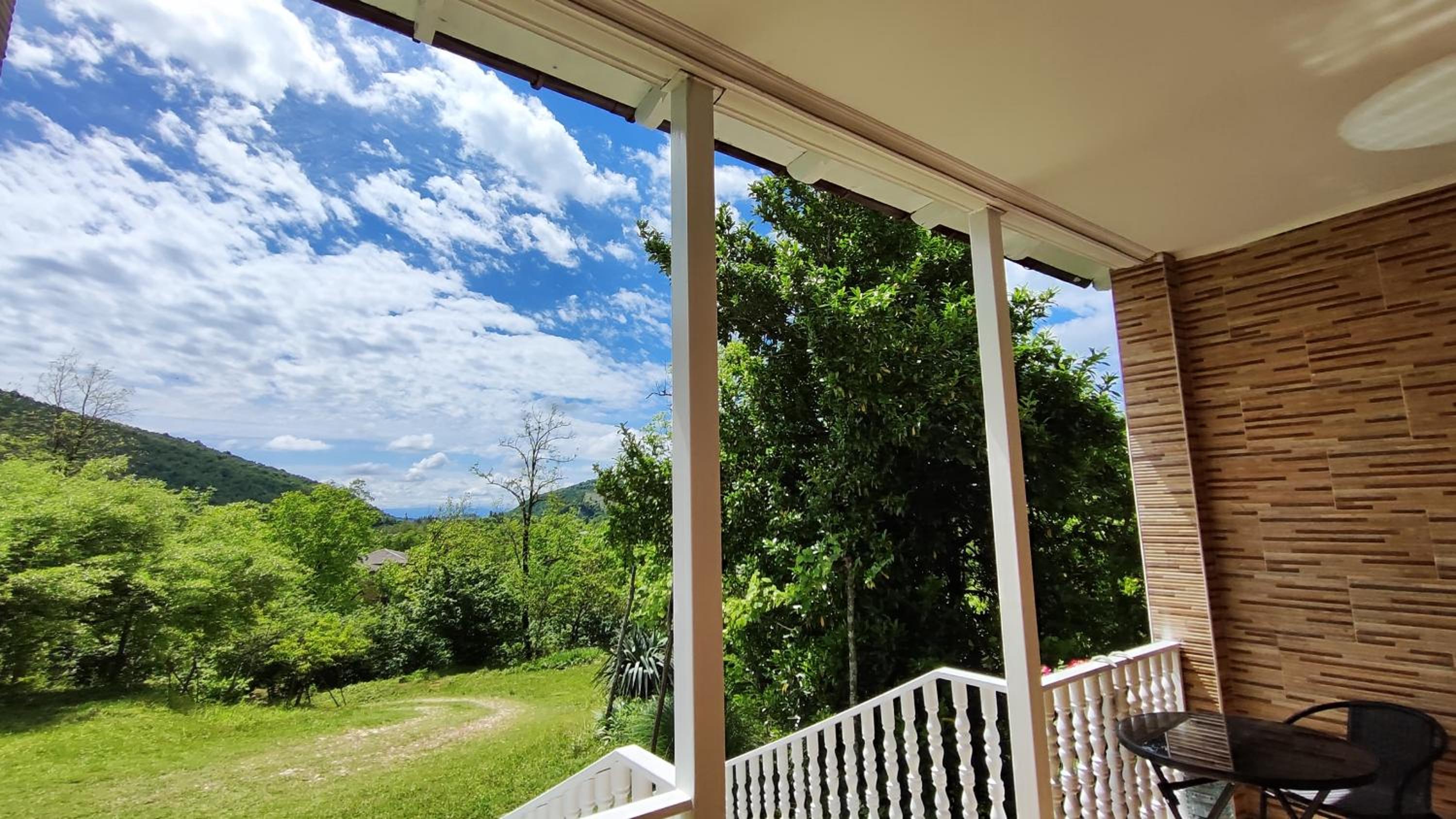 Mira Hills