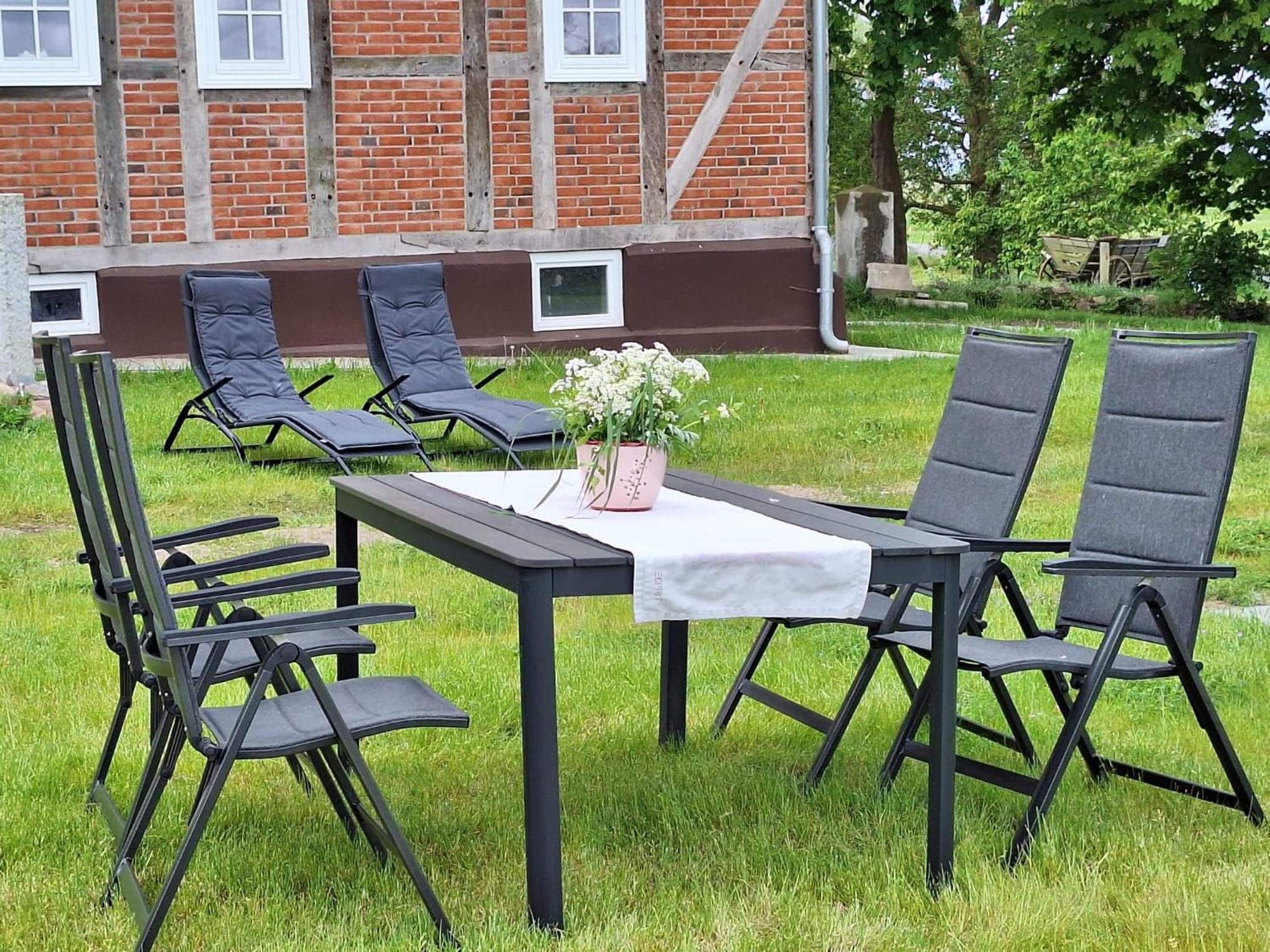 Historisches Altes Gutshaus in Breetz am Fluss