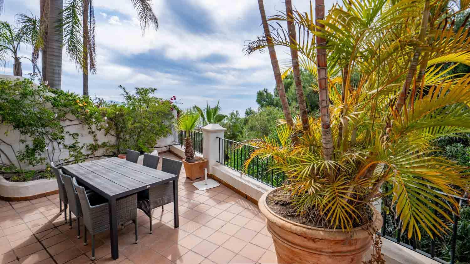 Exotic Villa Rest and Pool