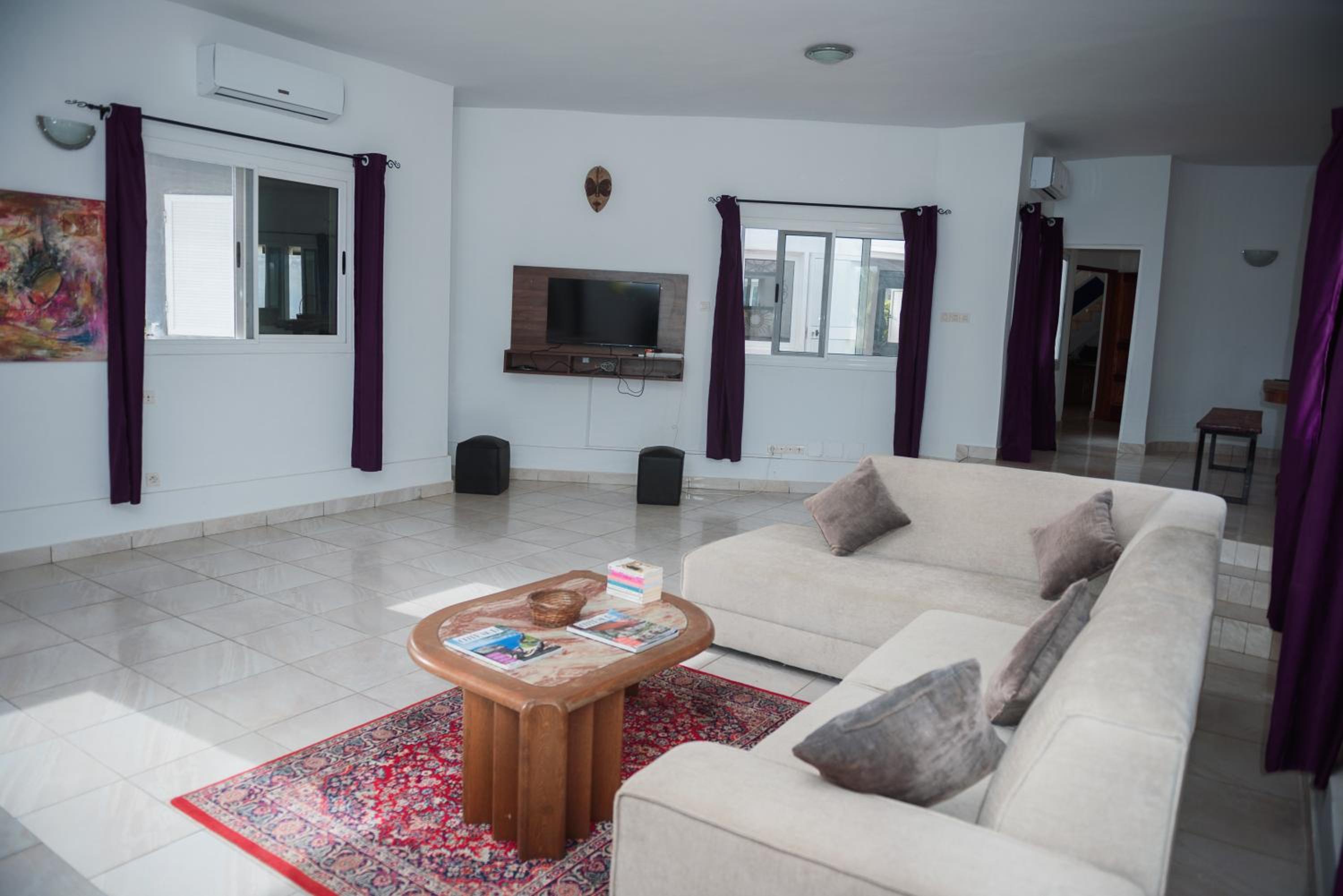 Maison Stella Lome view 2