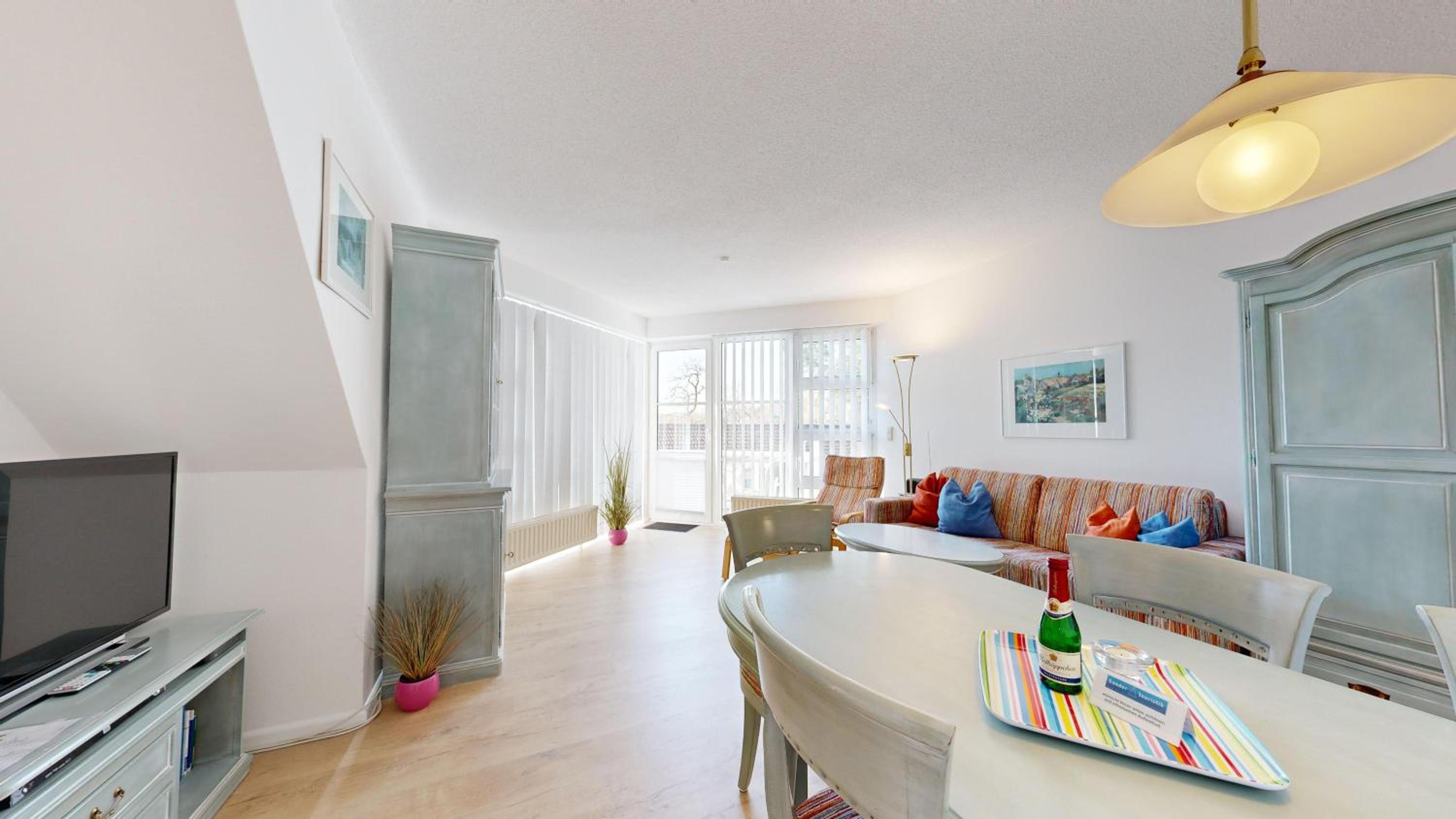 FeWo direkt am Strand , mit Balkon und seitlichem Meerblick, Haus Strelasund, Binz