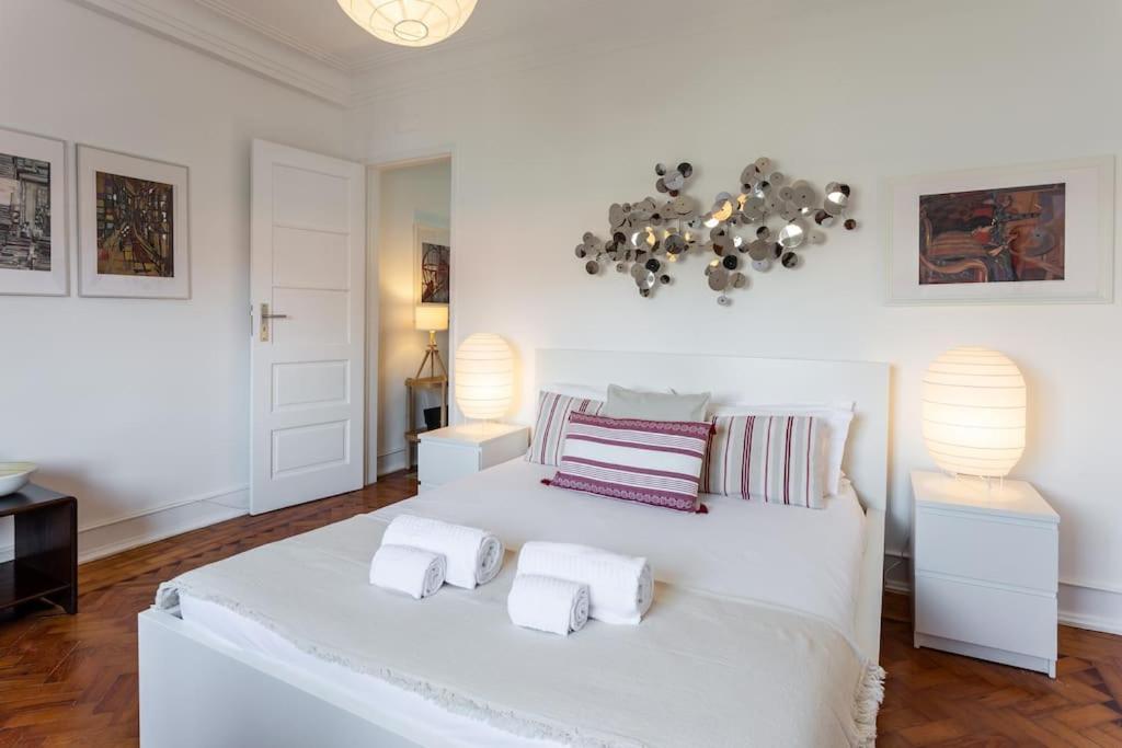 Spacious Tailor Made Flat in Areeiro view 2