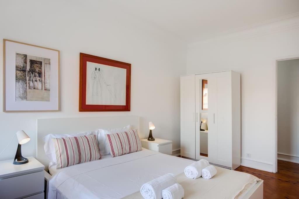 Spacious Tailor Made Flat in Areeiro view 4