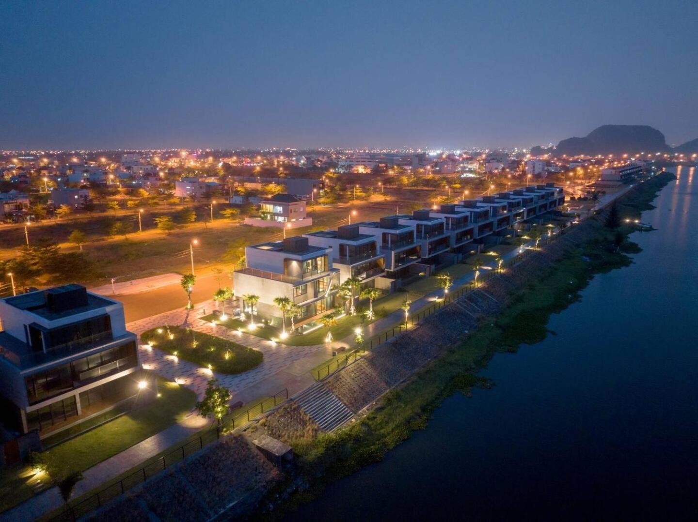 Deluxe Riverside Pool Villas Danang view 2